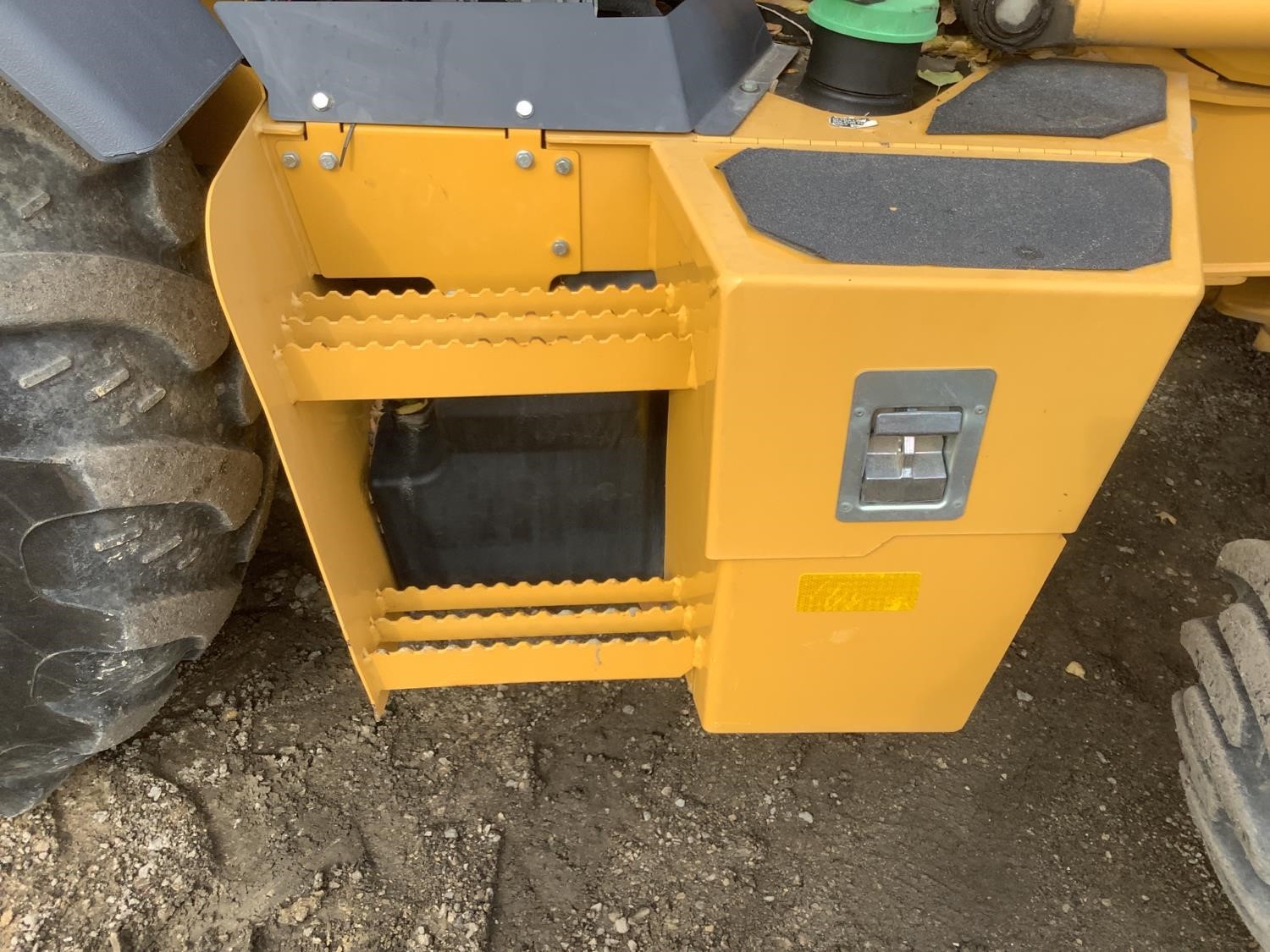 gallery 2015 John Deere 310SL 4x4 Loader Backhoe WExtendahoe, Compactor & Bucket