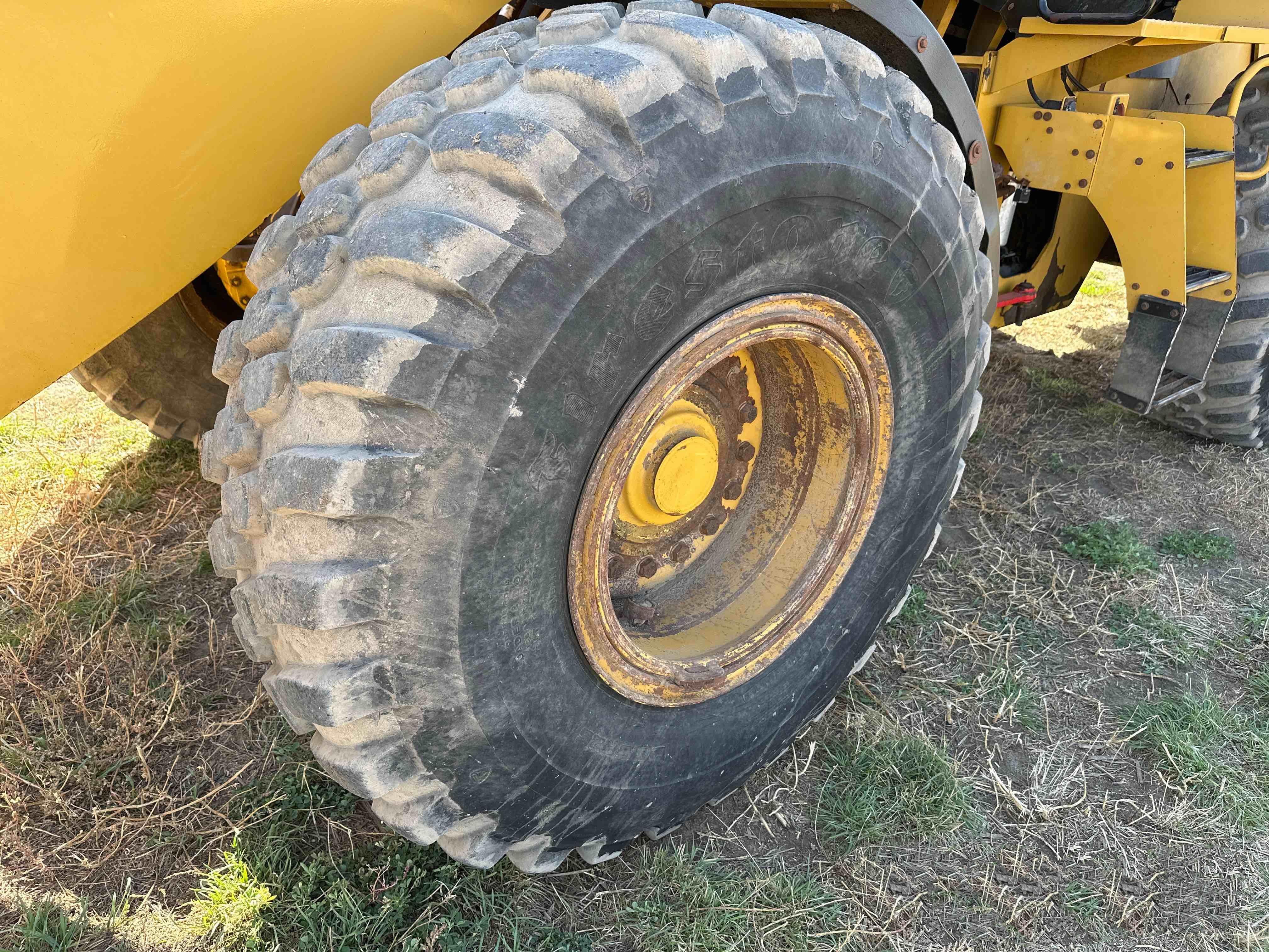 gallery 2012 Caterpillar 938K High Lift Wheel Loader WGrapple