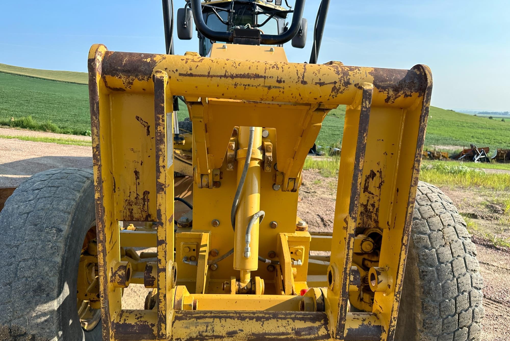gallery 2014 Caterpillar 140M2 VHP Plus Motor Grader