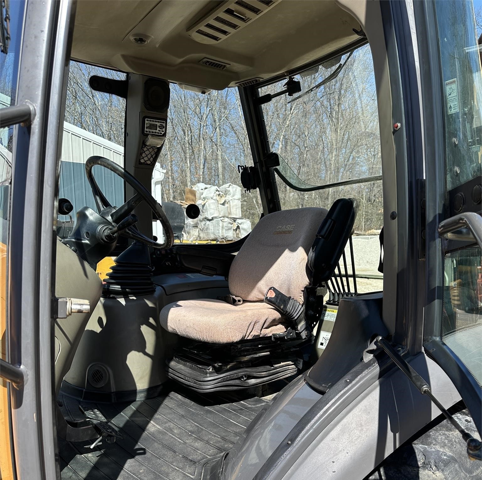 gallery 2018 CASE 580SN Backhoe