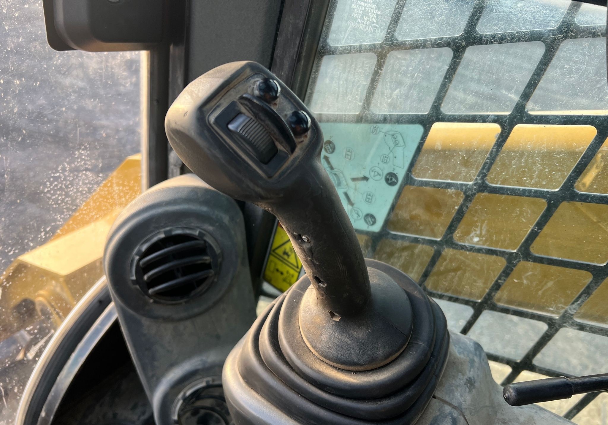 gallery 2019 Caterpillar 289D tracked skid steer loader