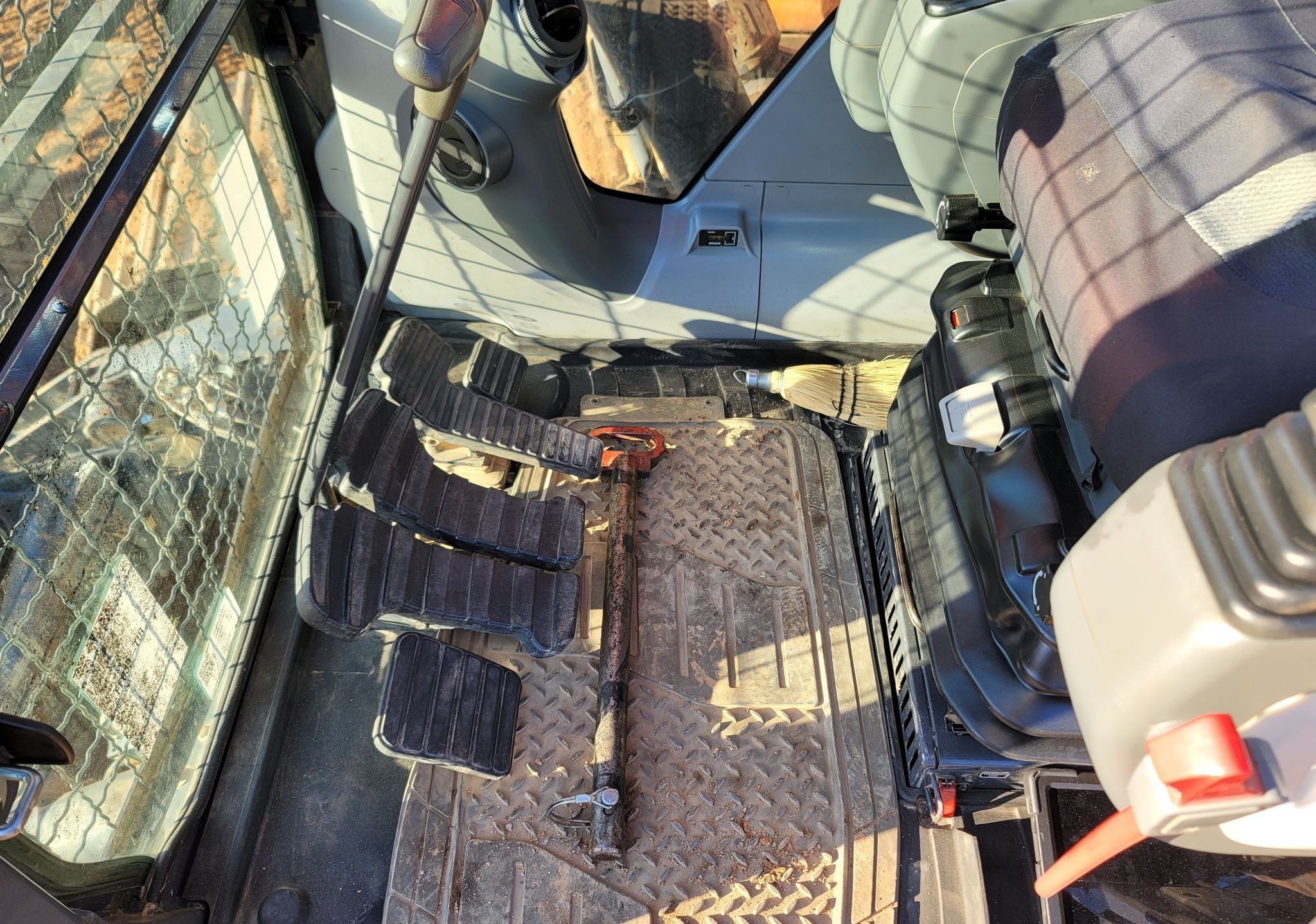 gallery 2019 Doosan DX225LC-5 excavator