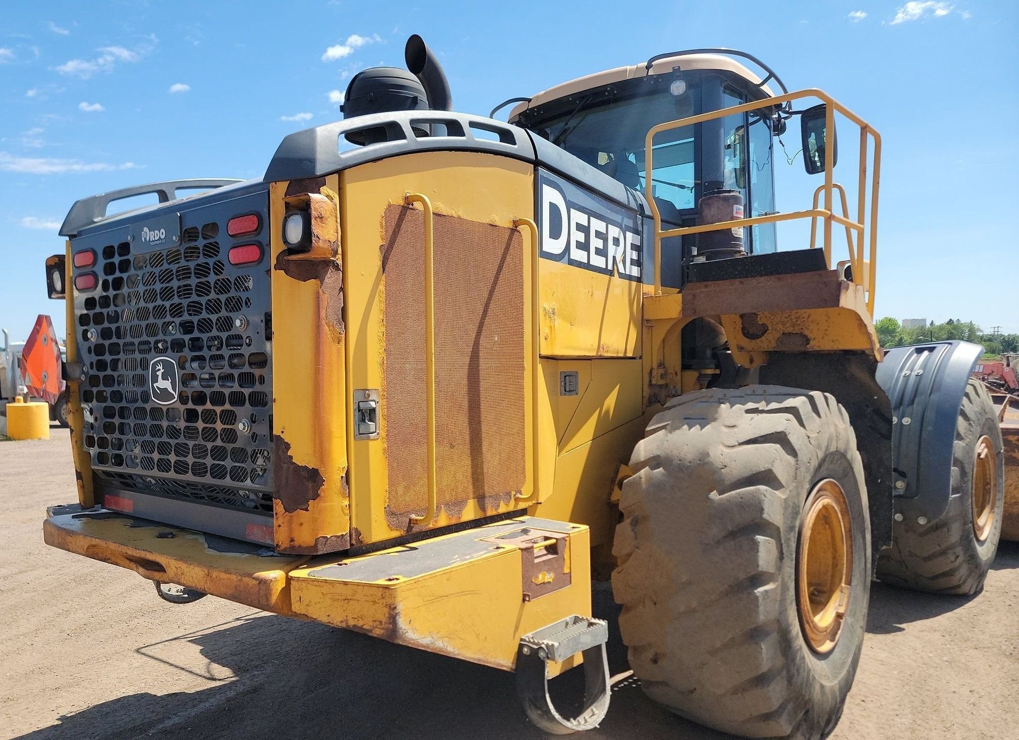 gallery 2012 John Deere 744K wheel loader