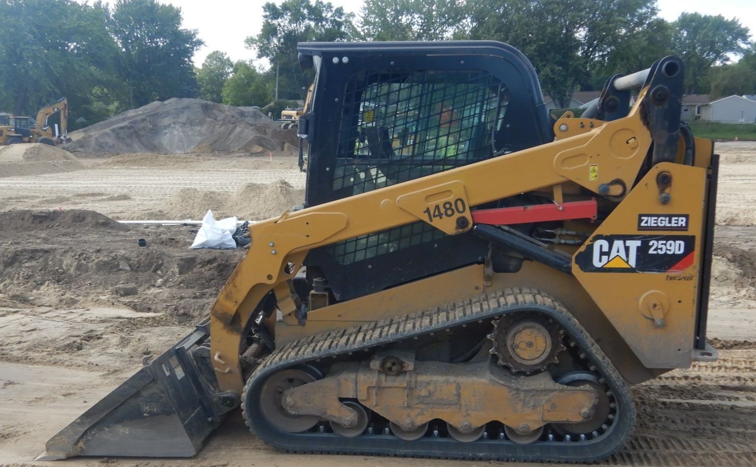 gallery 2018 Caterpillar 259D  tracked skid steer loader 55k