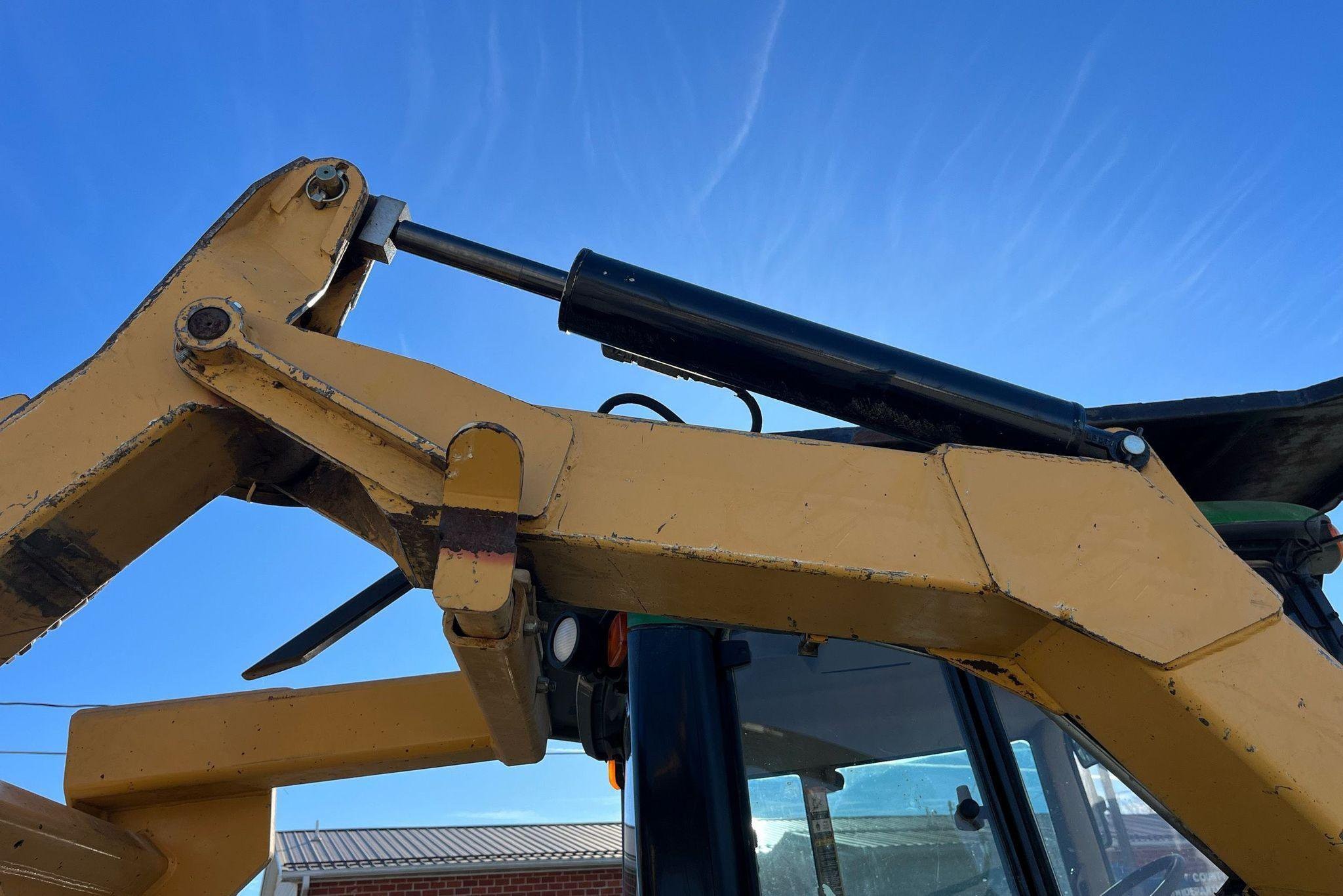 gallery 2015 John Deere 6125M MFWD tractor