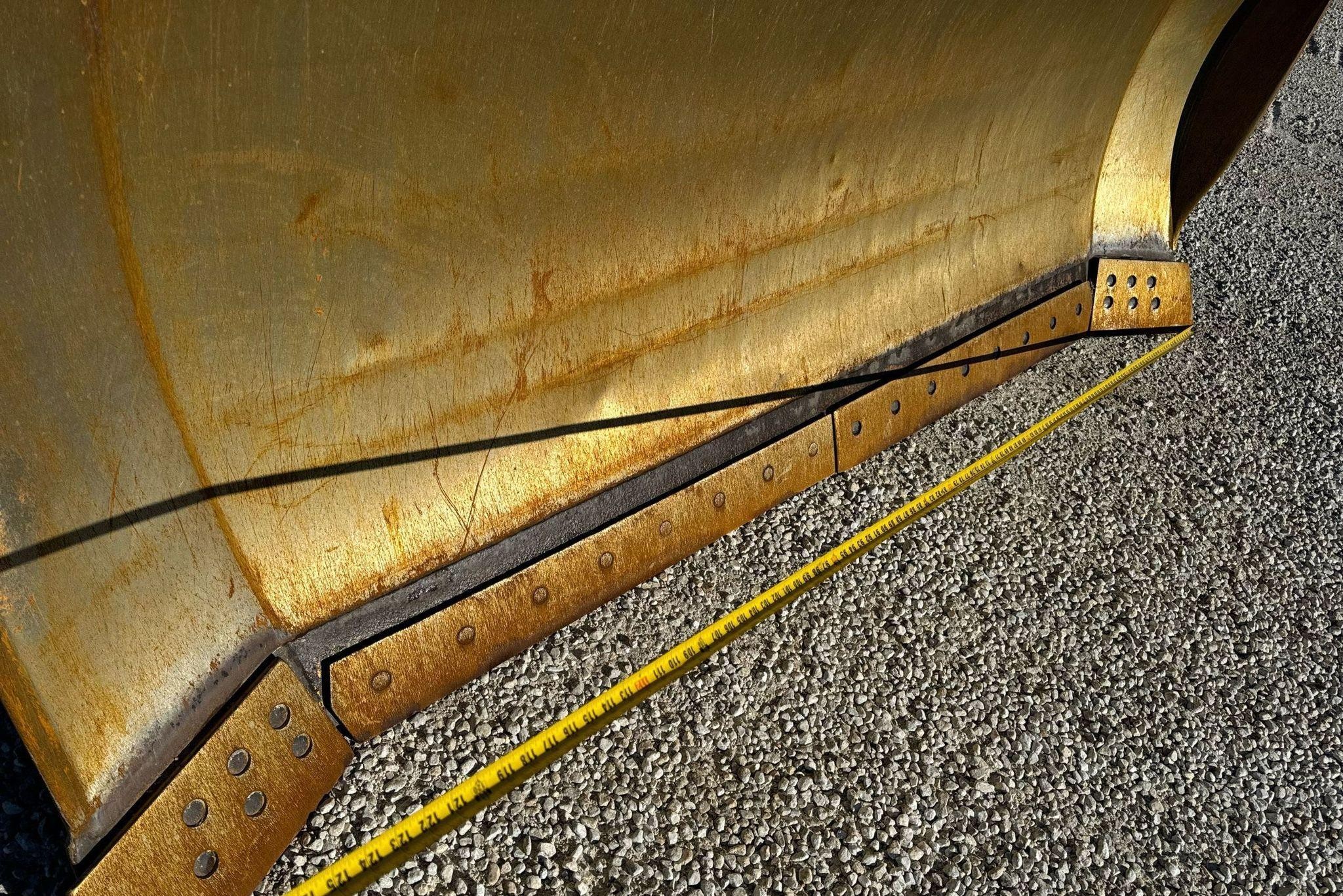 gallery 2011 Caterpillar D6T XL dozer