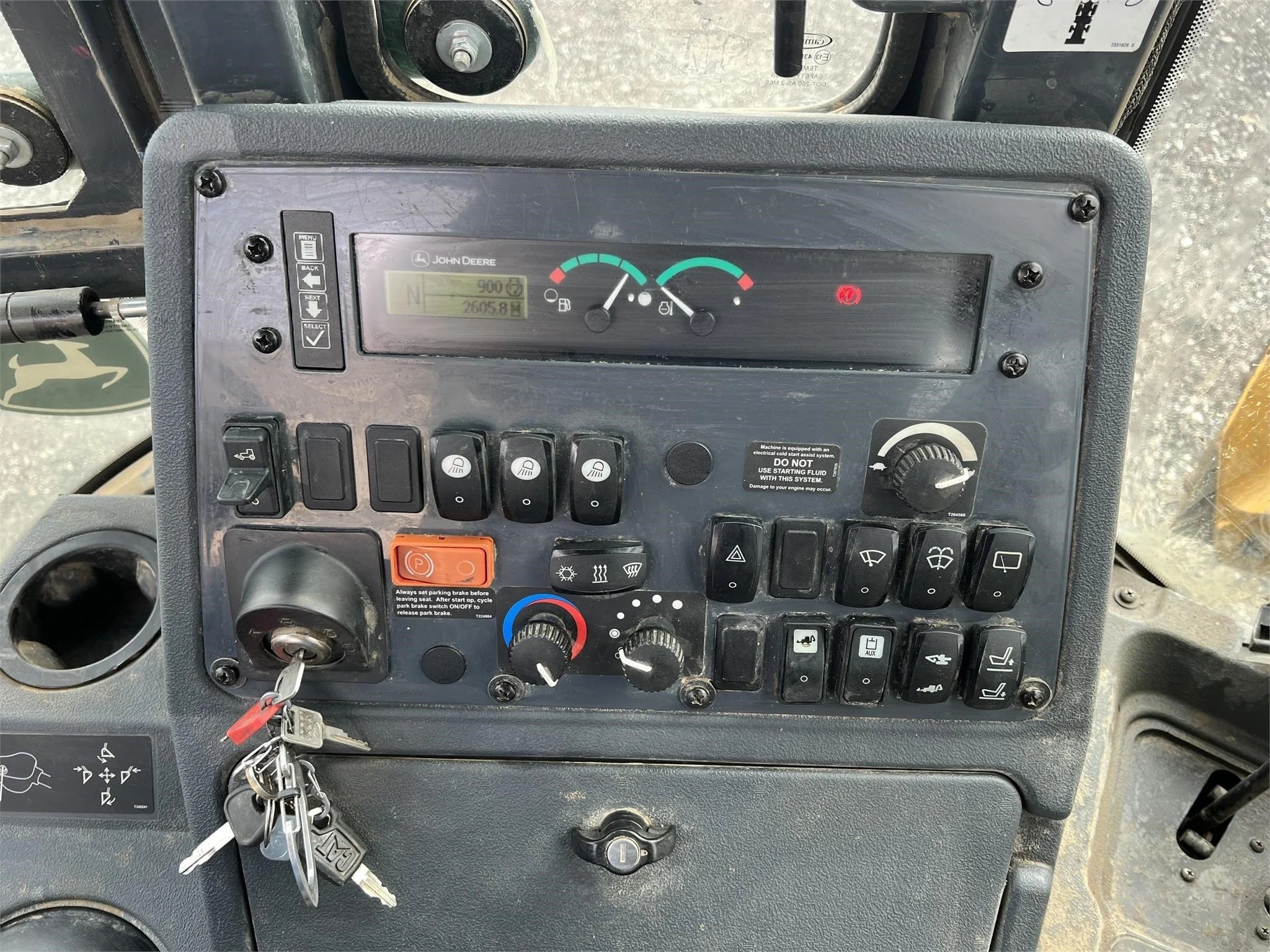 gallery 2020 John Deere 310L Backhoe