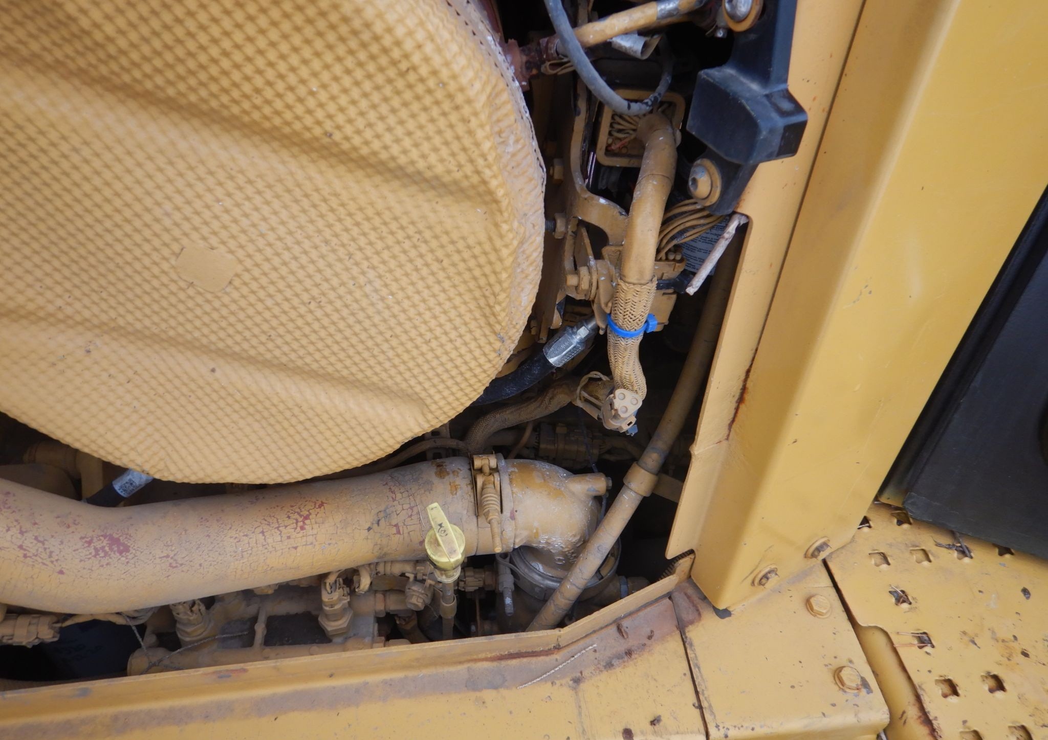 gallery Caterpillar D6T LGP dozer