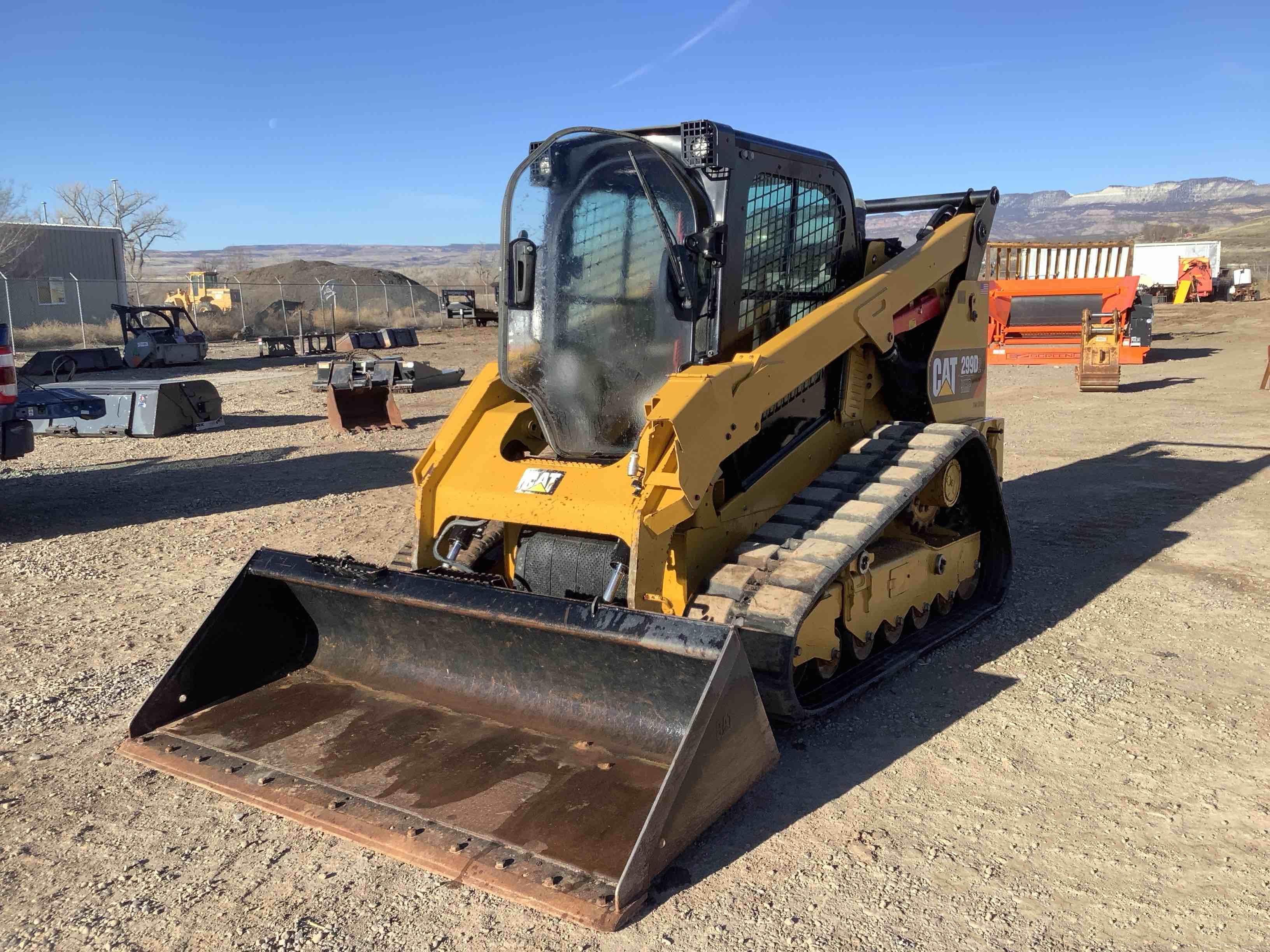gallery 2019 Caterpillar 299D2 XHP Compact Track Loader