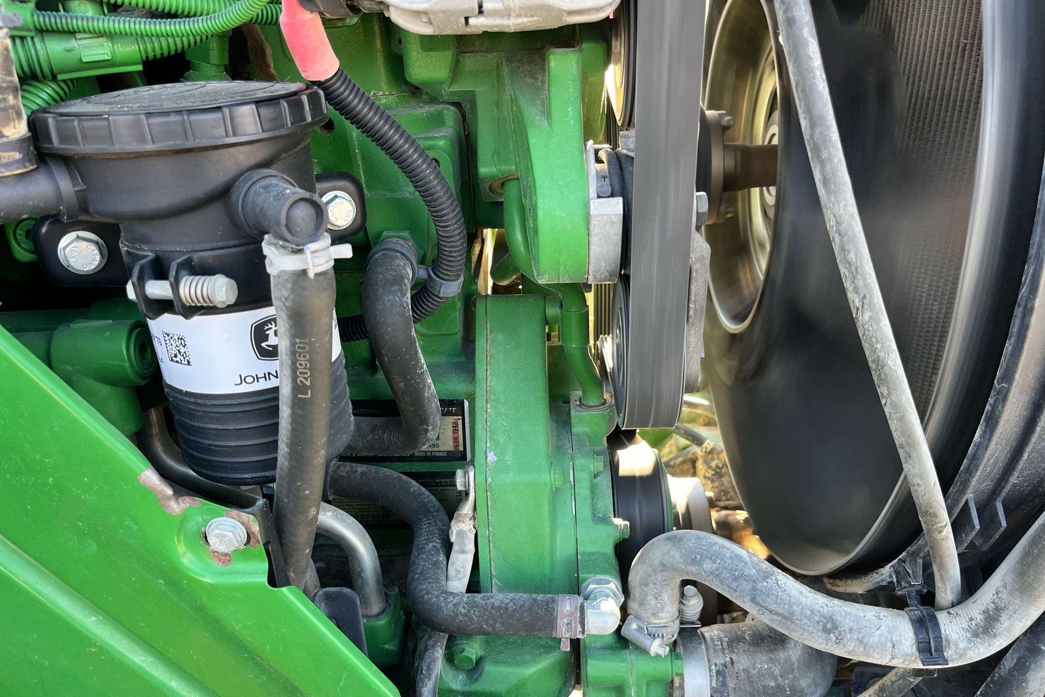 gallery 2015 John Deere 6125M MFWD tractor