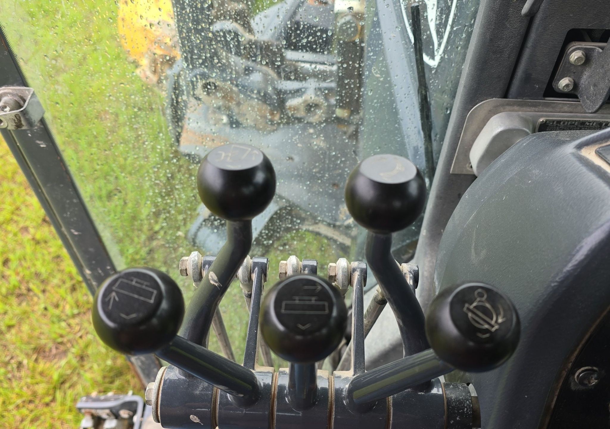 gallery 2013 John Deere 770G motor grader
