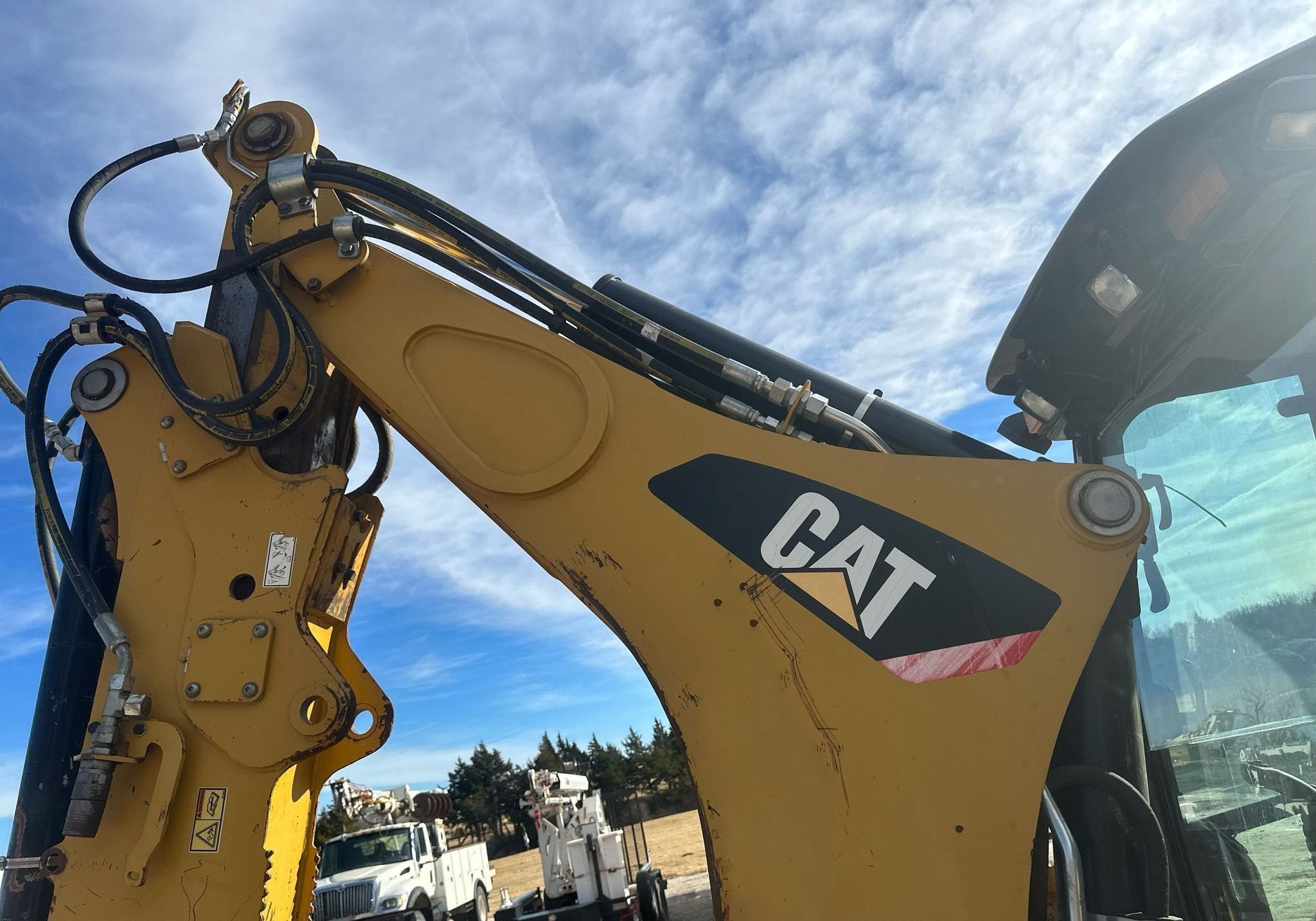 gallery 2015 Caterpillar 420F backhoe