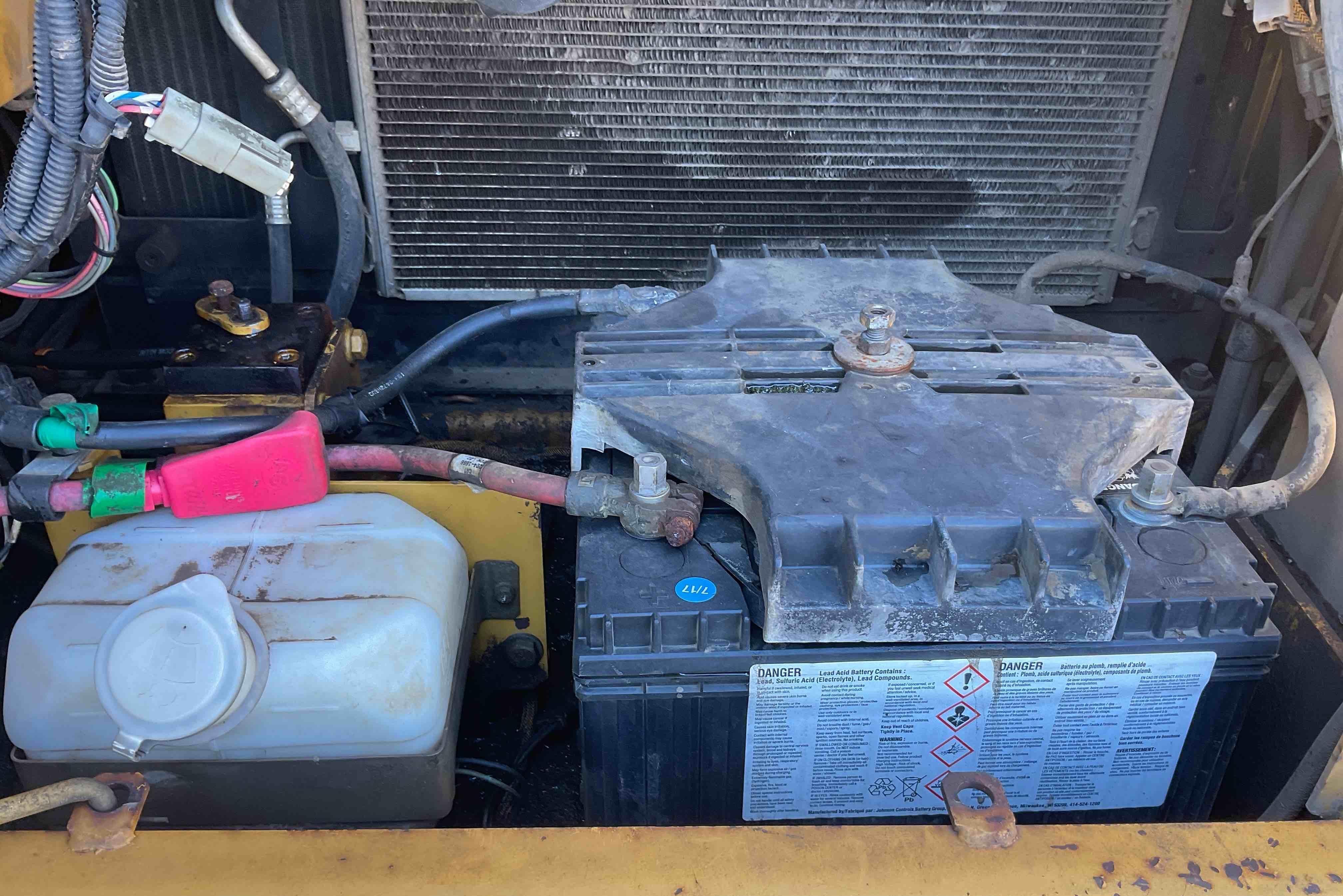 gallery 2004 Caterpillar 320CLU Excavator