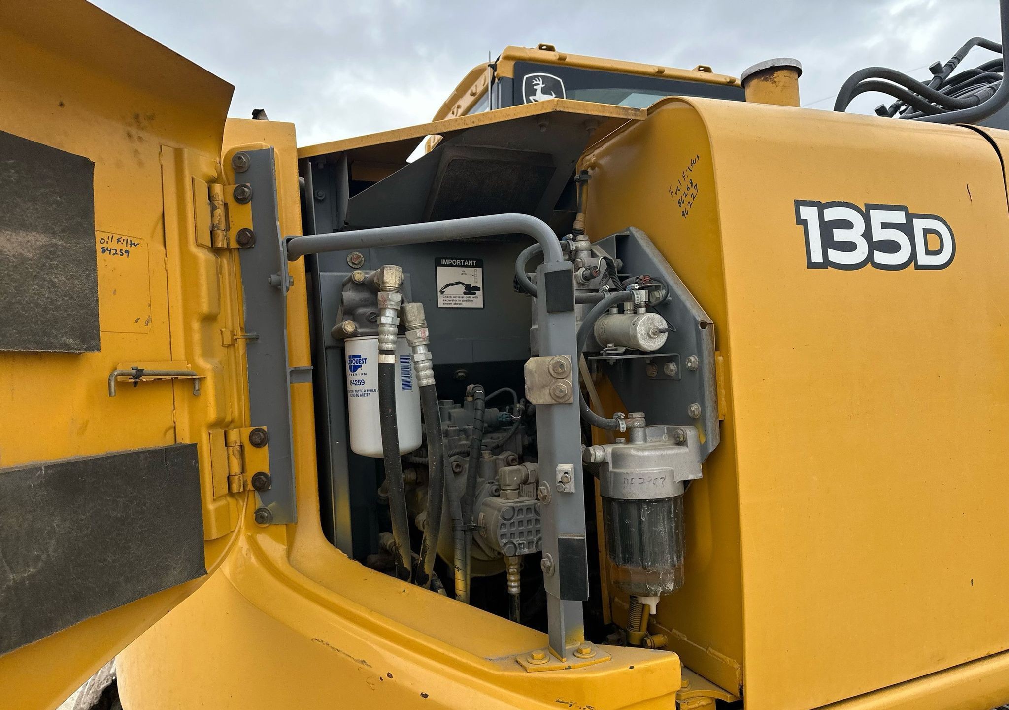 gallery 2012 John Deere FF135DX excavator
