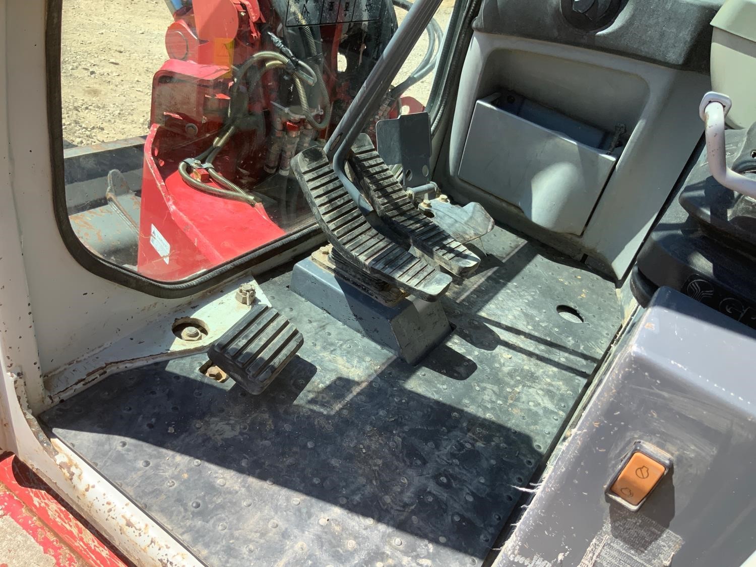gallery 2015 Takeuchi TB280FR Mini Excavator