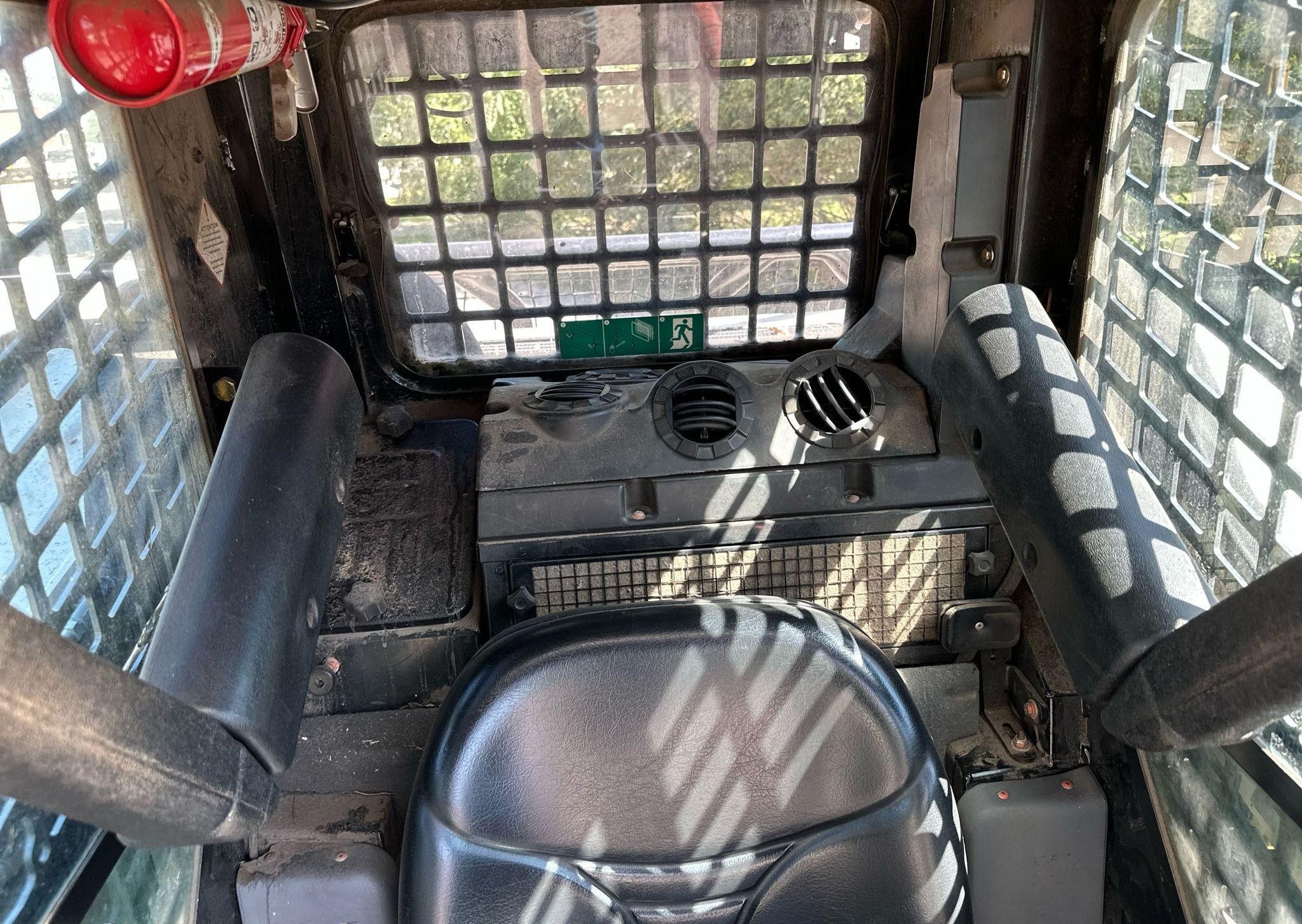 gallery 2015 Terex PT-110 tracked skid steer loader