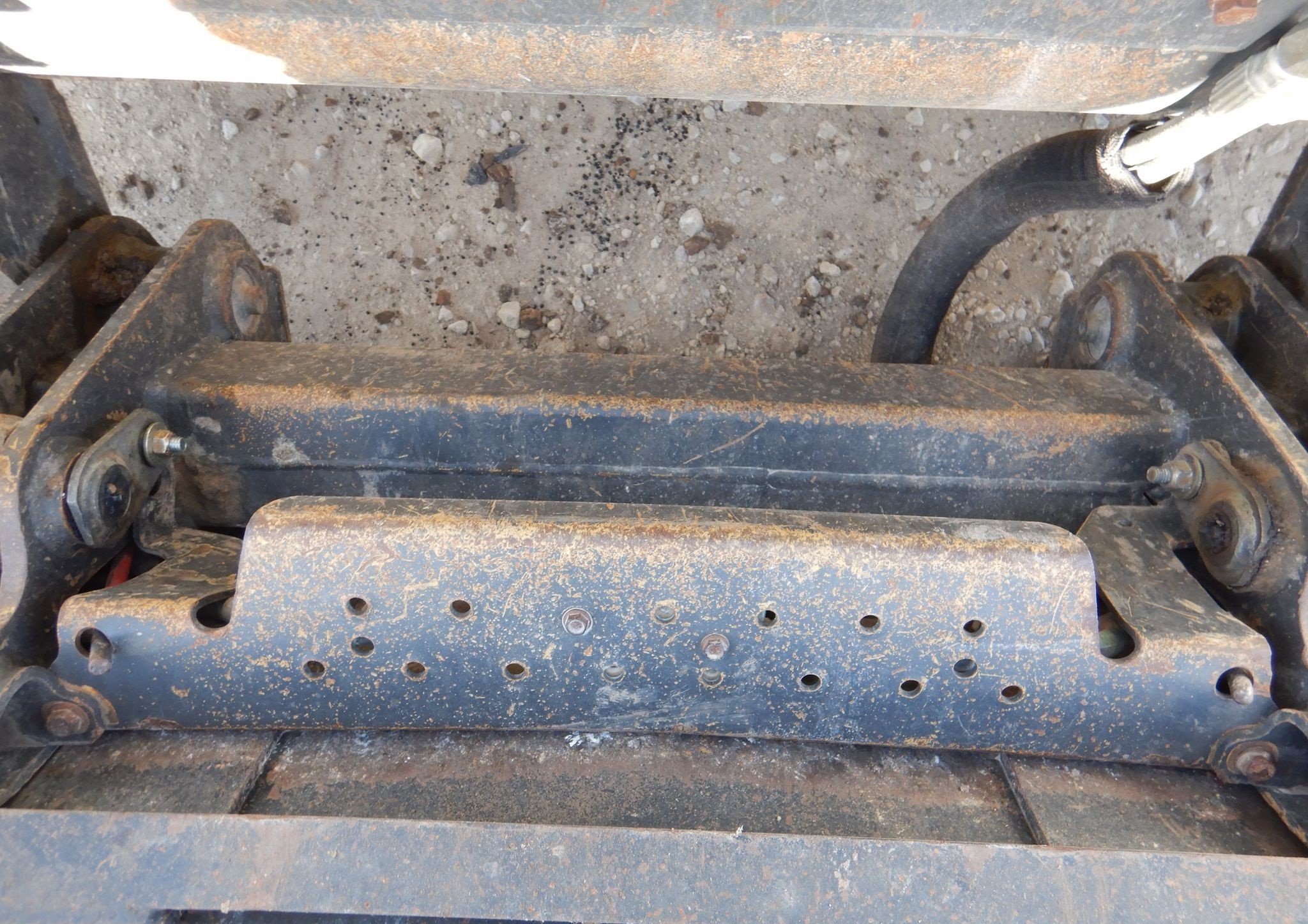 gallery New Holland C245 tracked skid steer loader