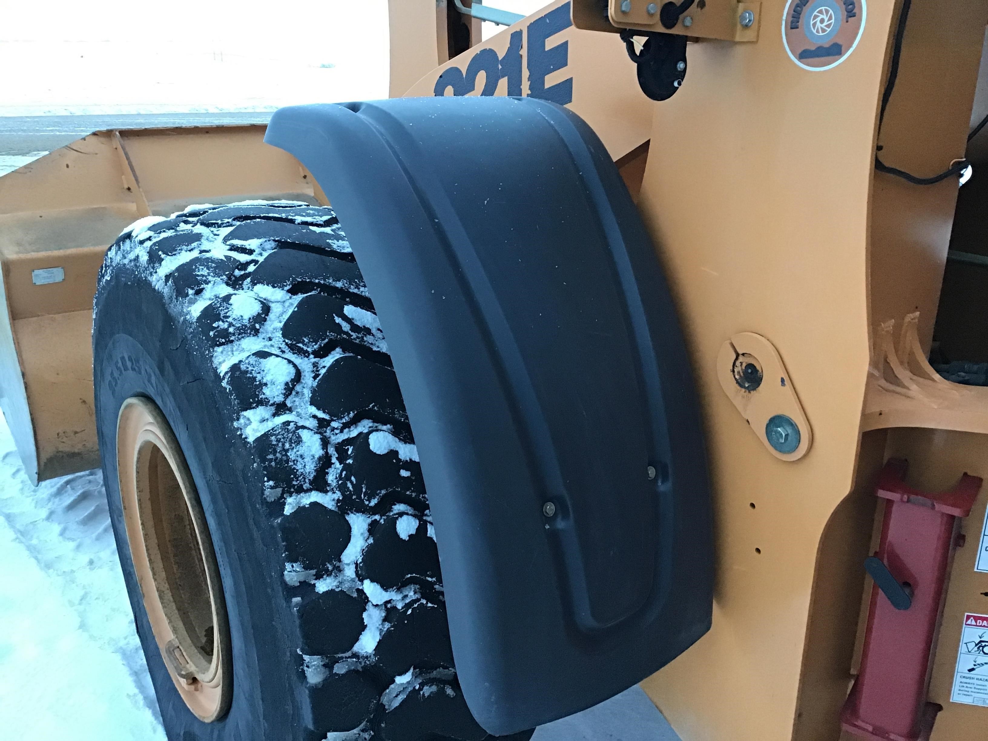 gallery 2010 Case 821E Wheel Loader