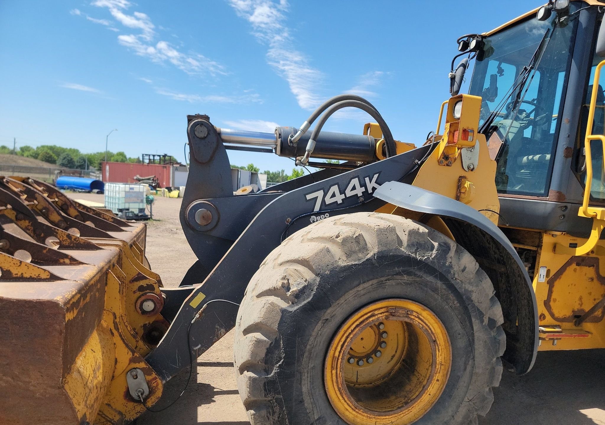 gallery 2012 John Deere 744K wheel loader
