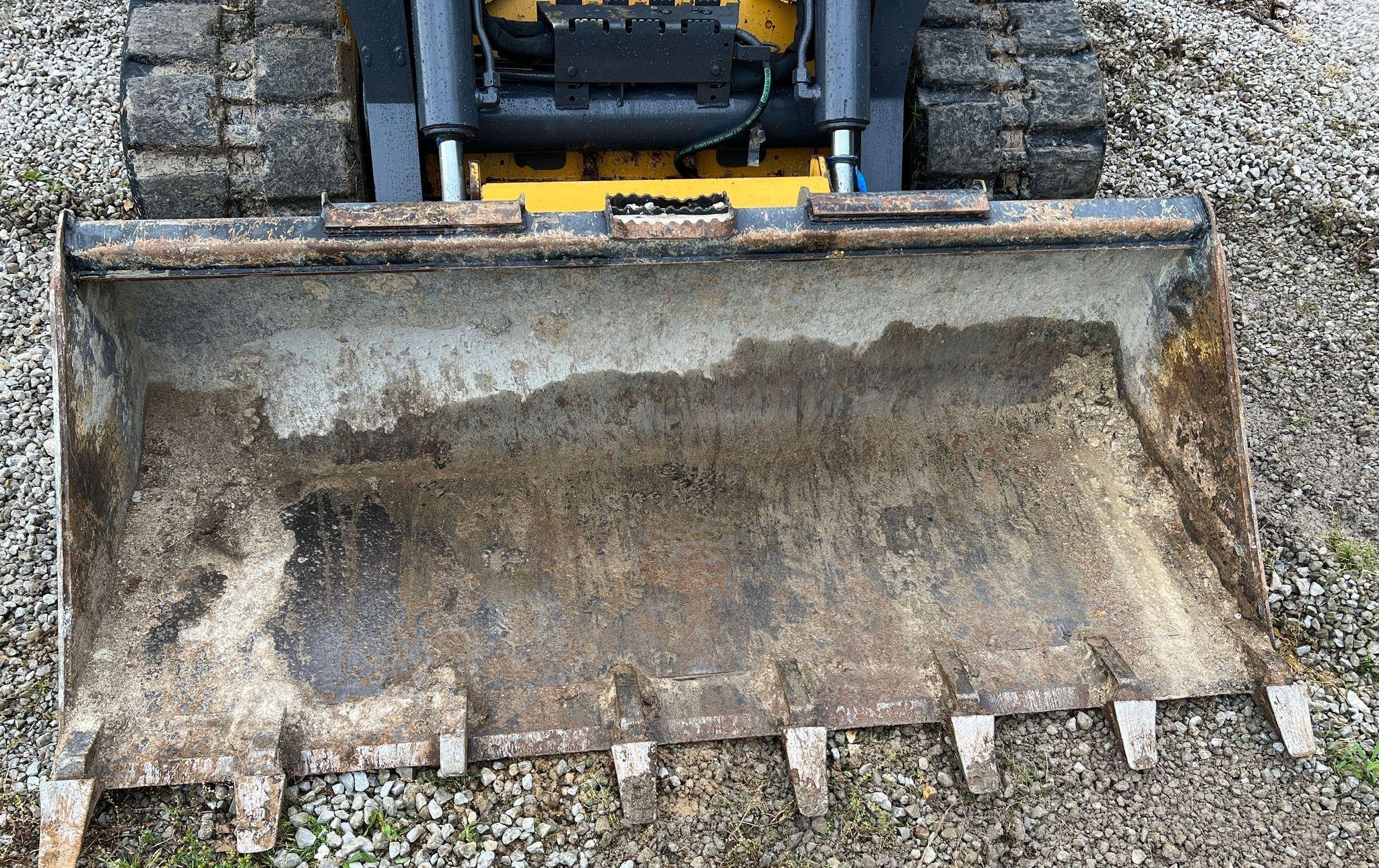 gallery 2017 John Deere 333G skid steer loader