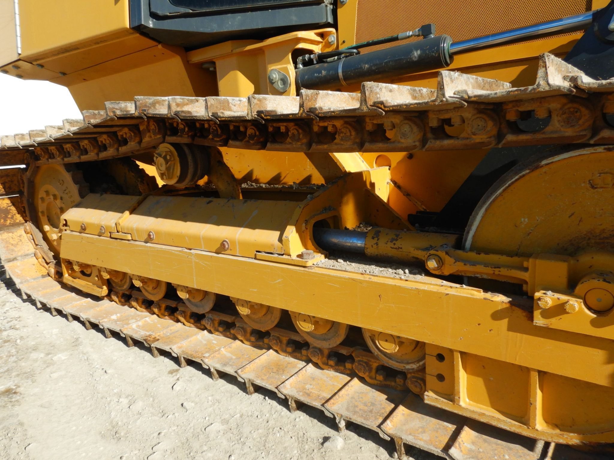 gallery 2015 John Deere 550K XLT dozer