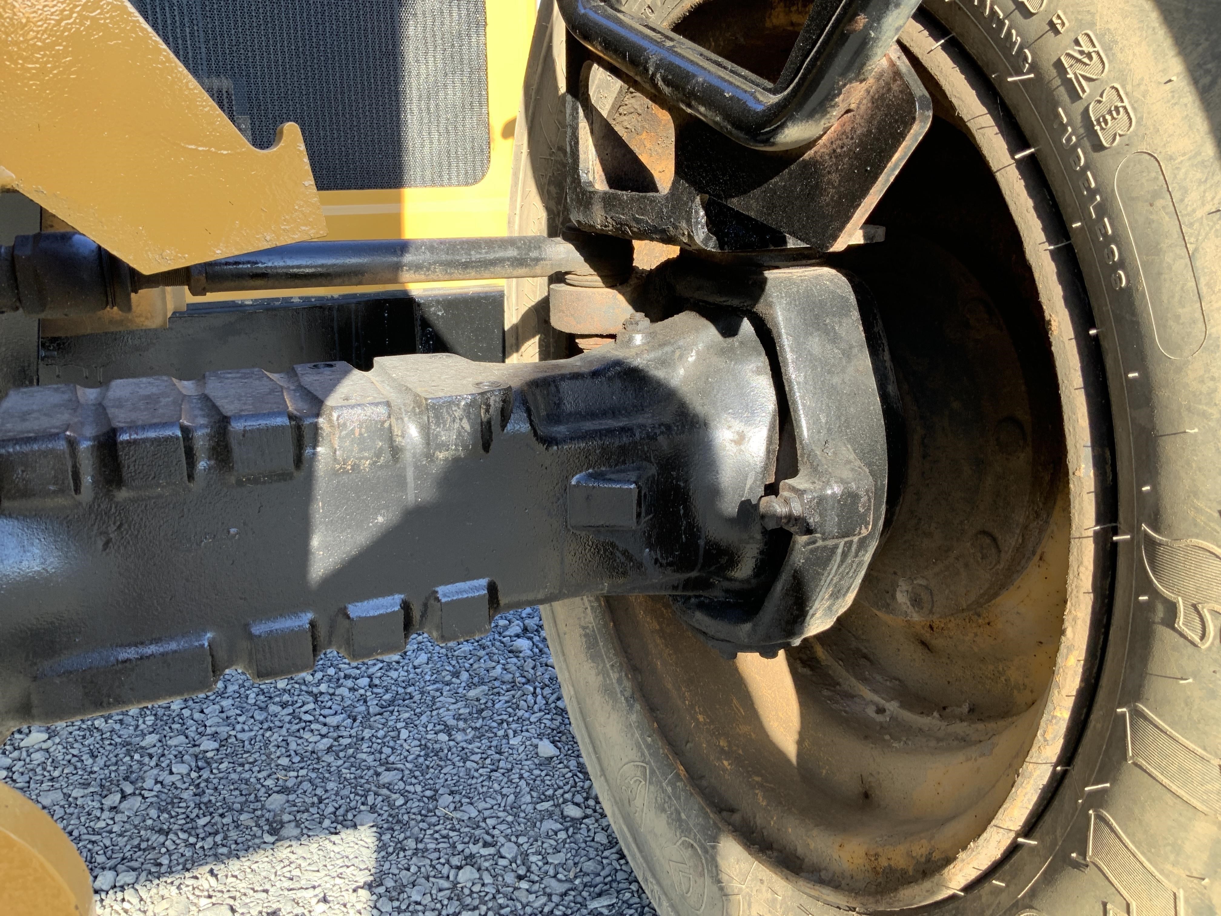 gallery 2013 Caterpillar TL1055C Telehandler