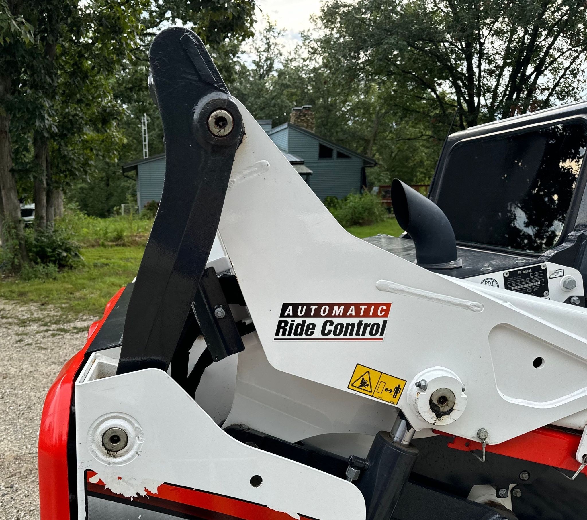 gallery 2022 Bobcat T76 R-Series tracked skid steer loader