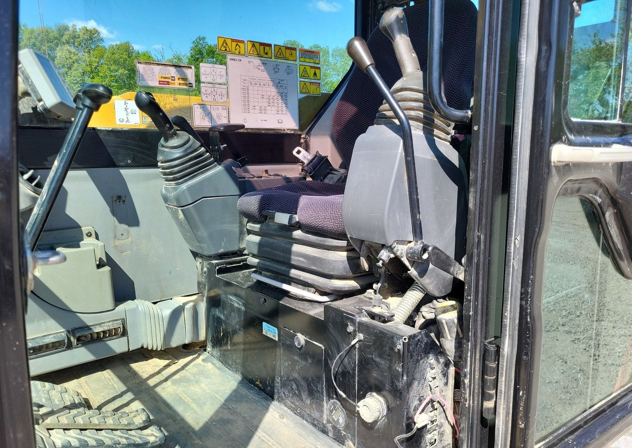 gallery 2014 Caterpillar 308E2 CR mini excavator
