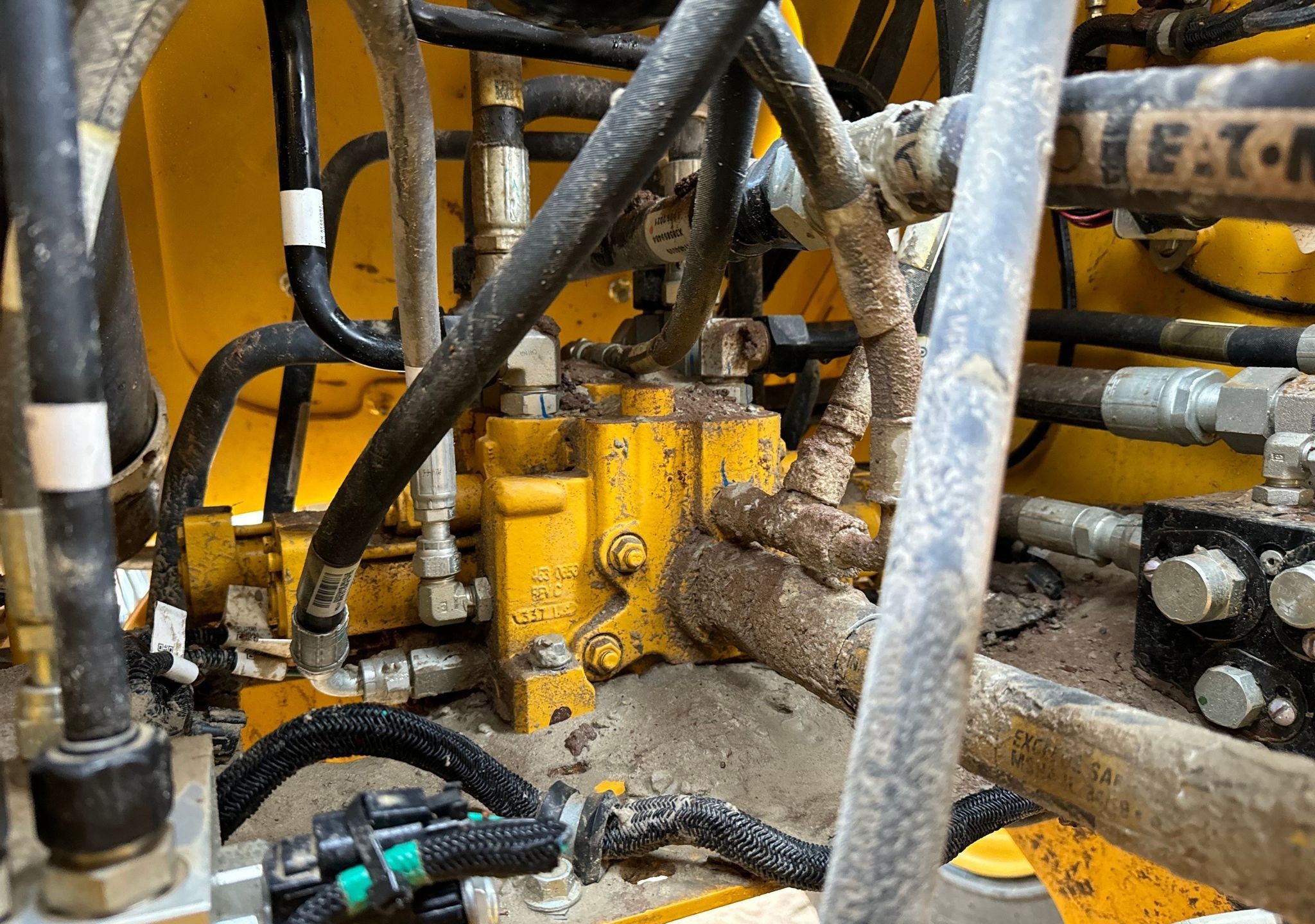 gallery 2022 John Deere 544 P-Tier wheel loader
