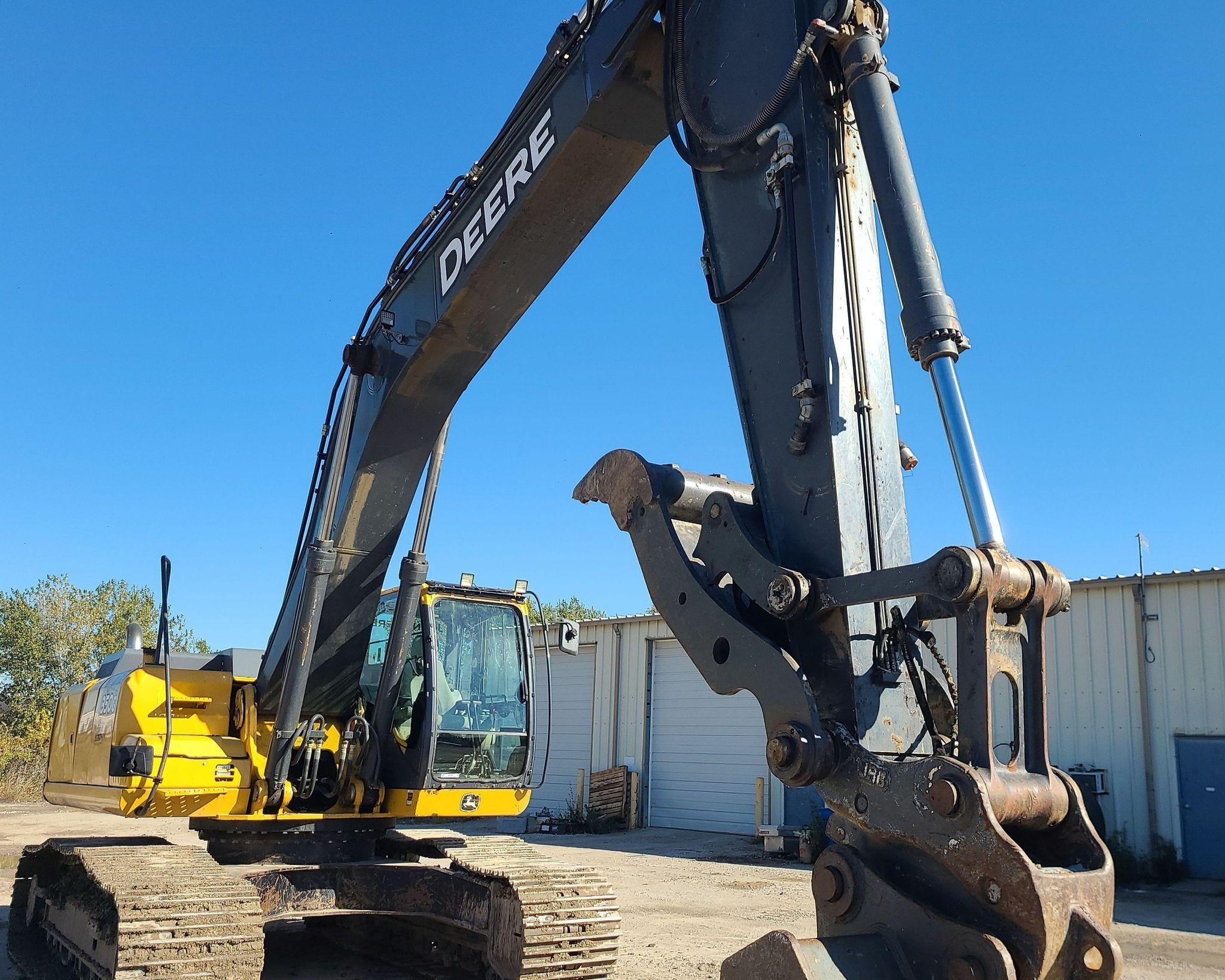 gallery 2014 John Deere 350G LC excavator