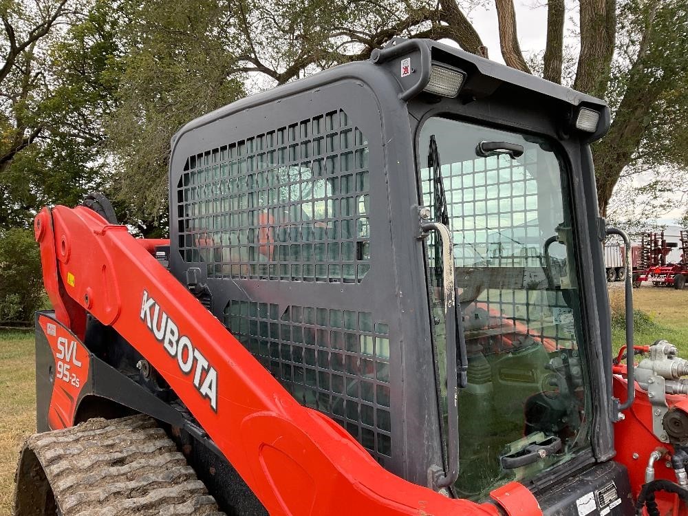 gallery 2018 Kubota SLV95-2s