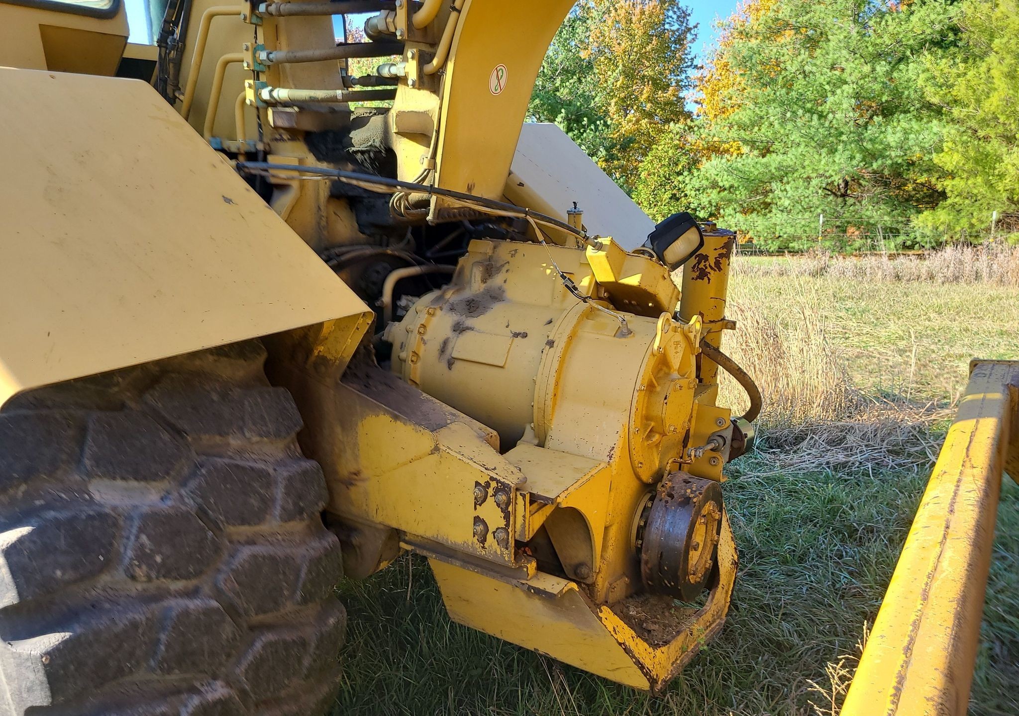 gallery 2006 Caterpillar 615C Series II elevating scraper