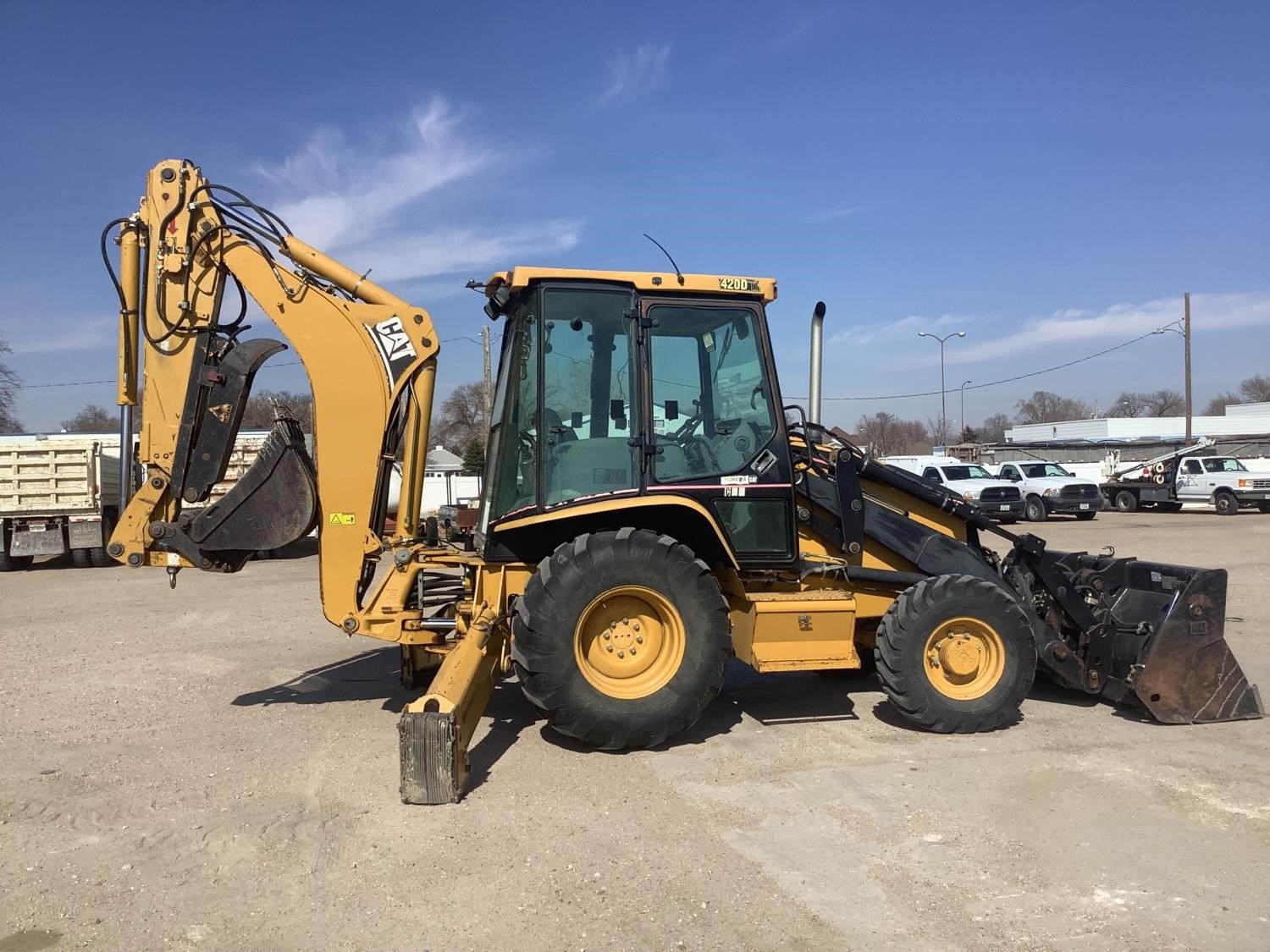 gallery 2005 Caterpillar 420D 4x4 Loader Backhoe W4-IN-1 Bucket & Extend