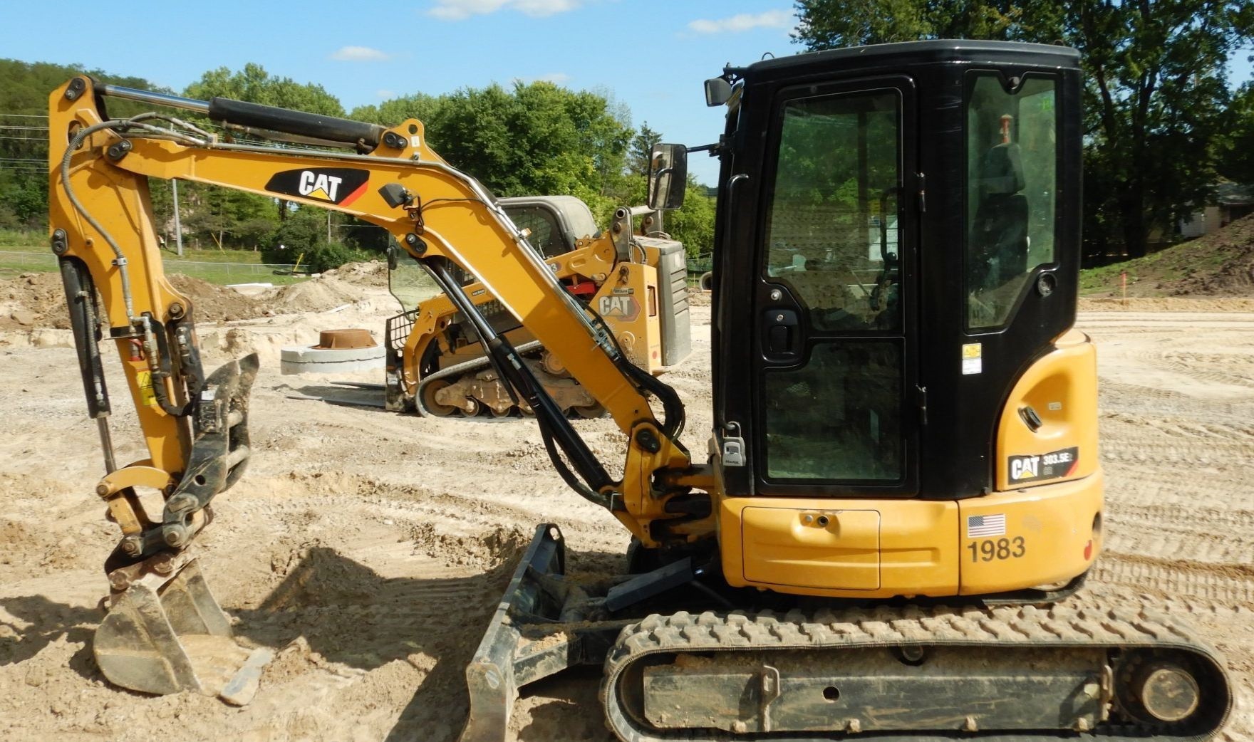 gallery 2017 Caterpillar 303.5 E2 mini excavator