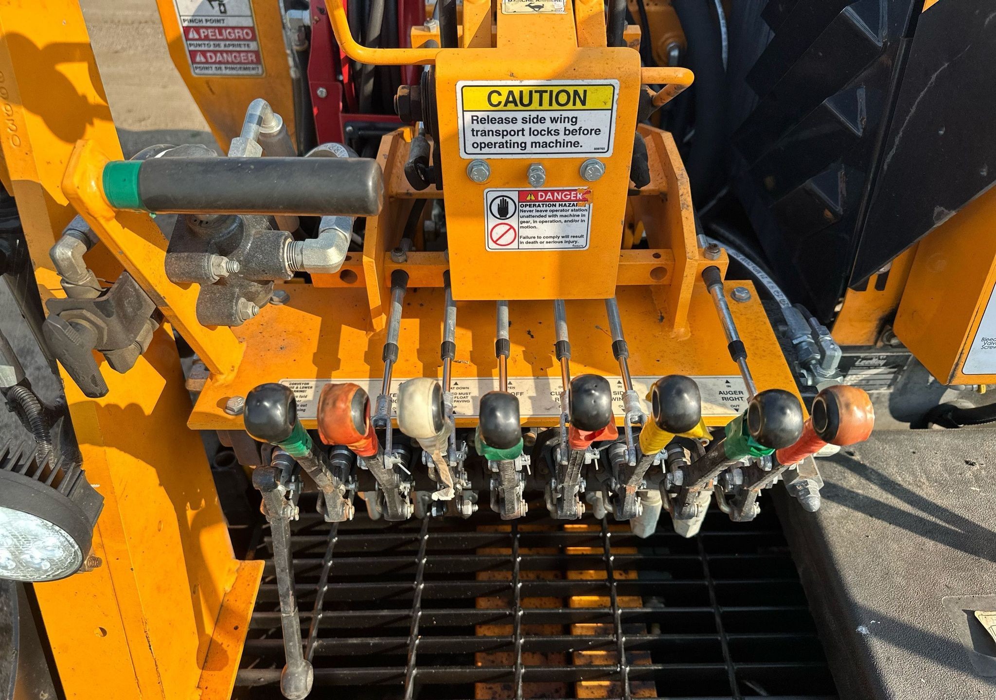gallery 2018 LeeBoy 8500D paver