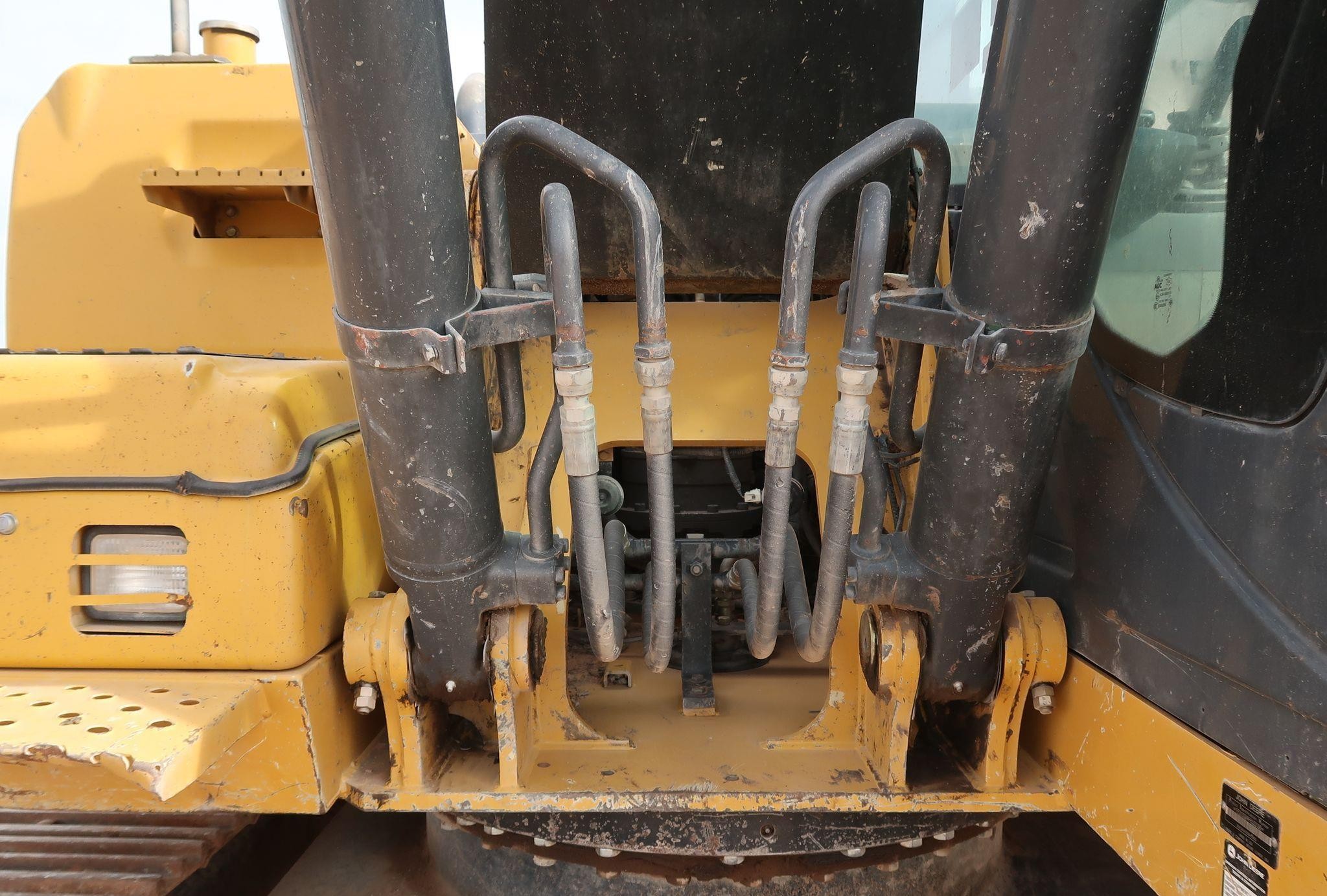 gallery 2015 John Deere 210G LC  excavator