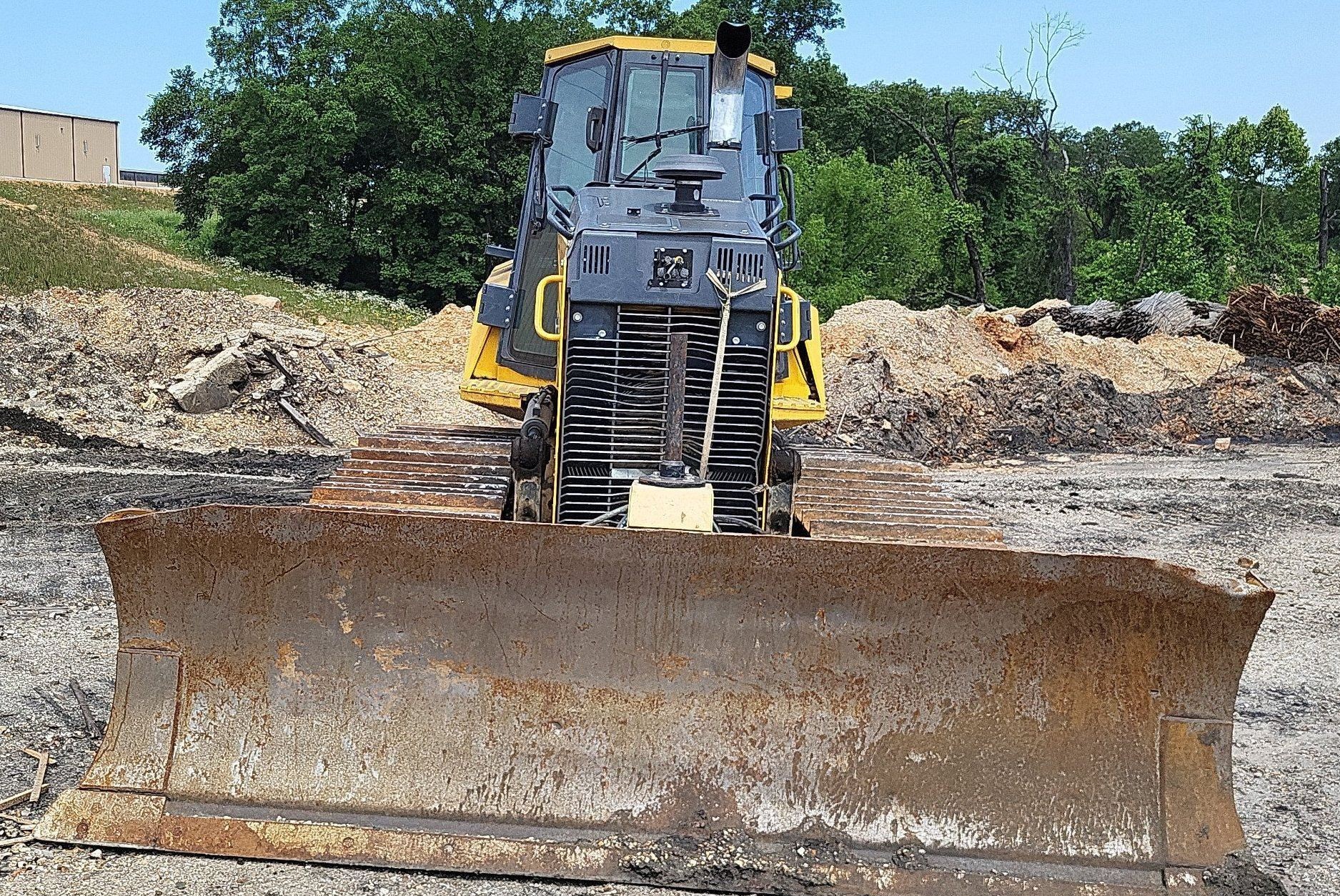 gallery 2015 John Deere 700K LGP dozer