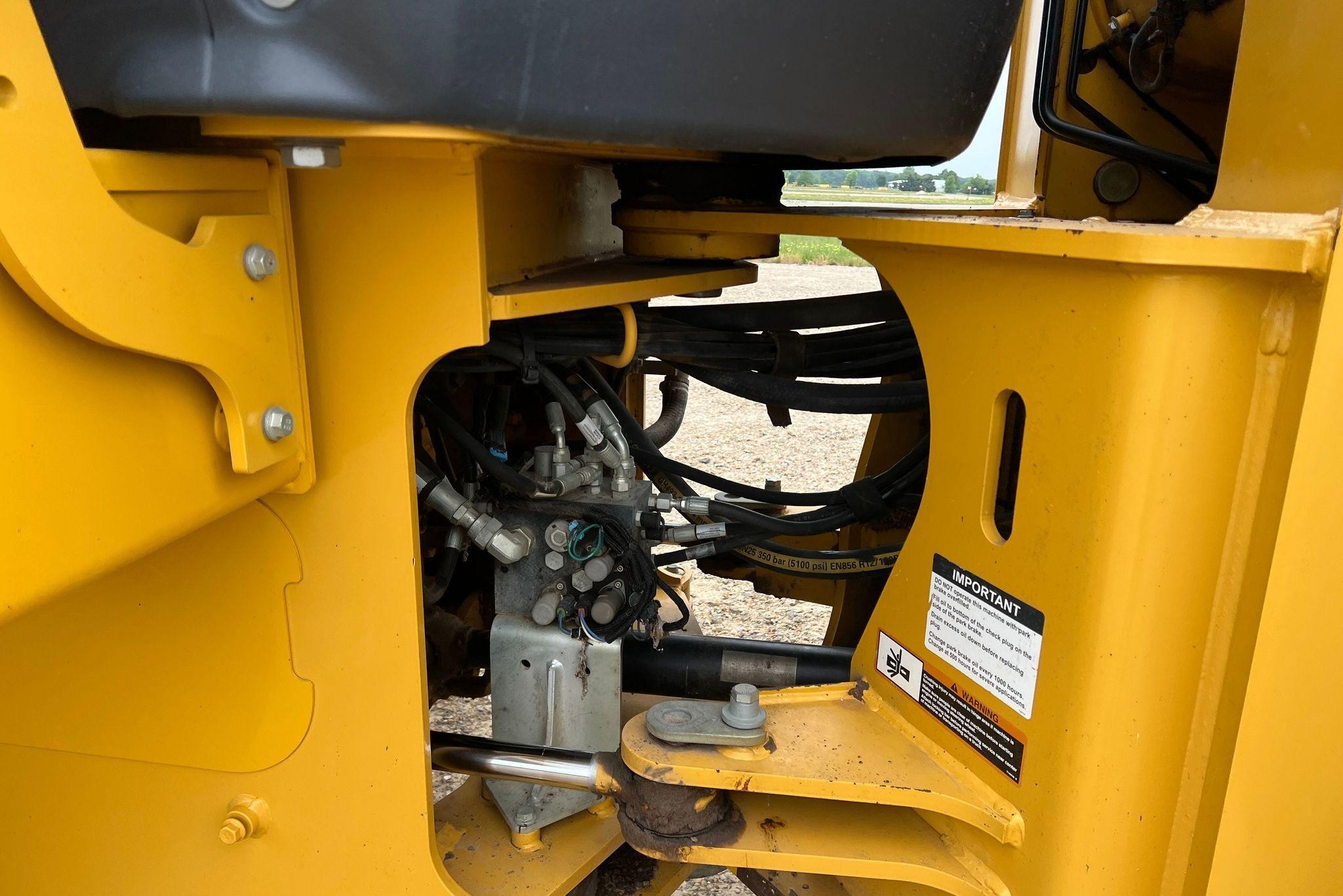 gallery 2014 John Deere 544K wheel loader