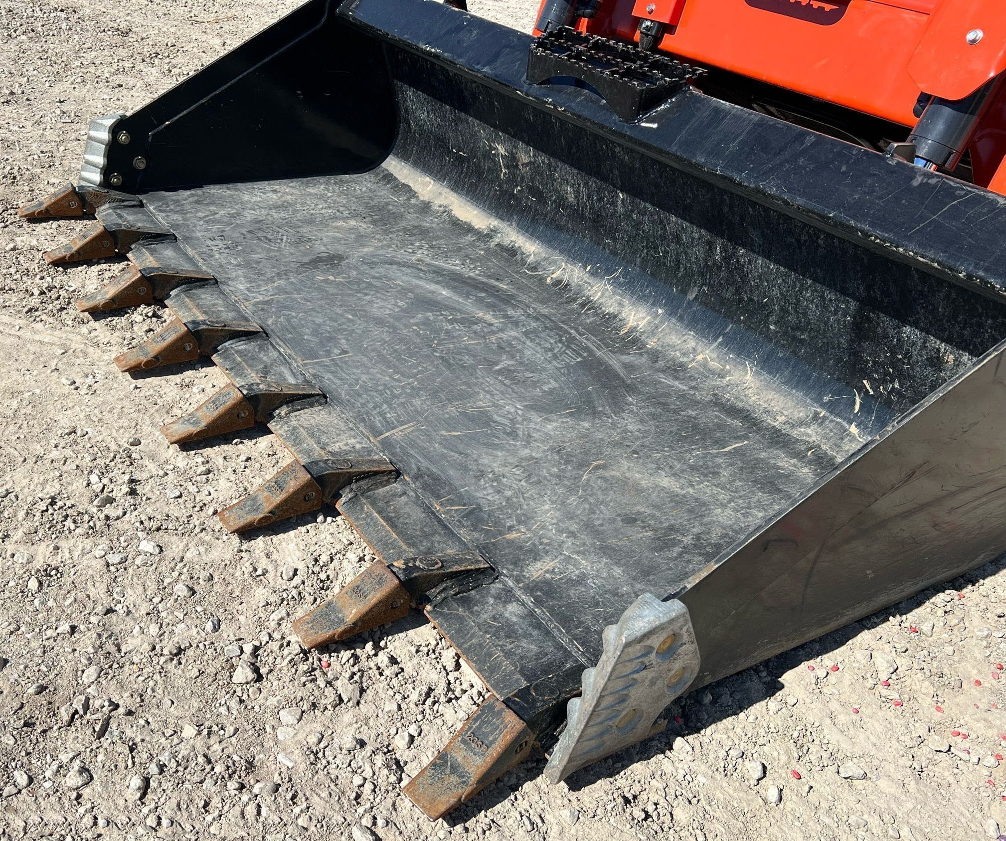 gallery 2022 Kubota SVL75-2 tracked skid steer loader
