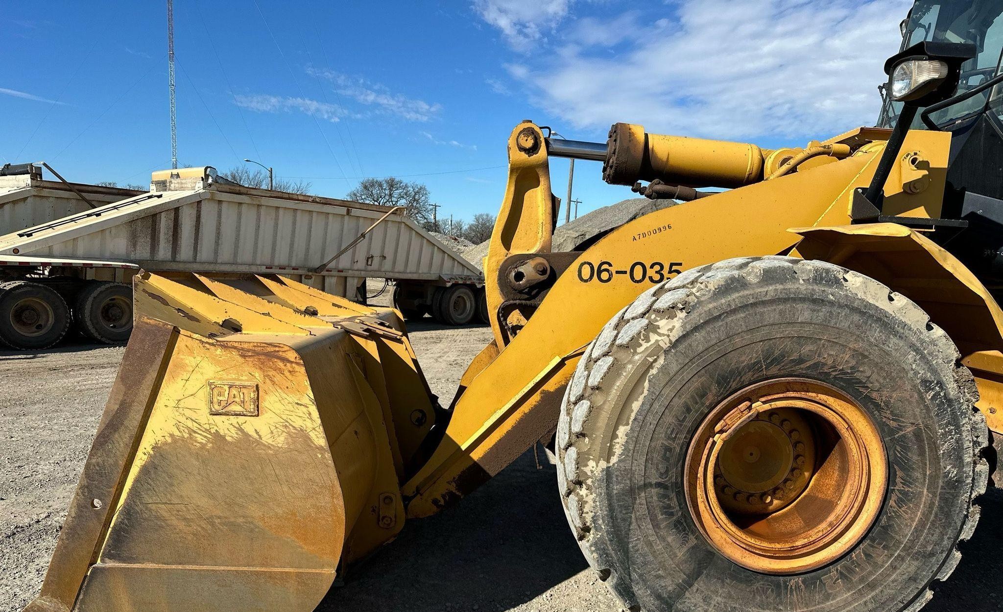 gallery 2010 Caterpillar 972H wheel loader