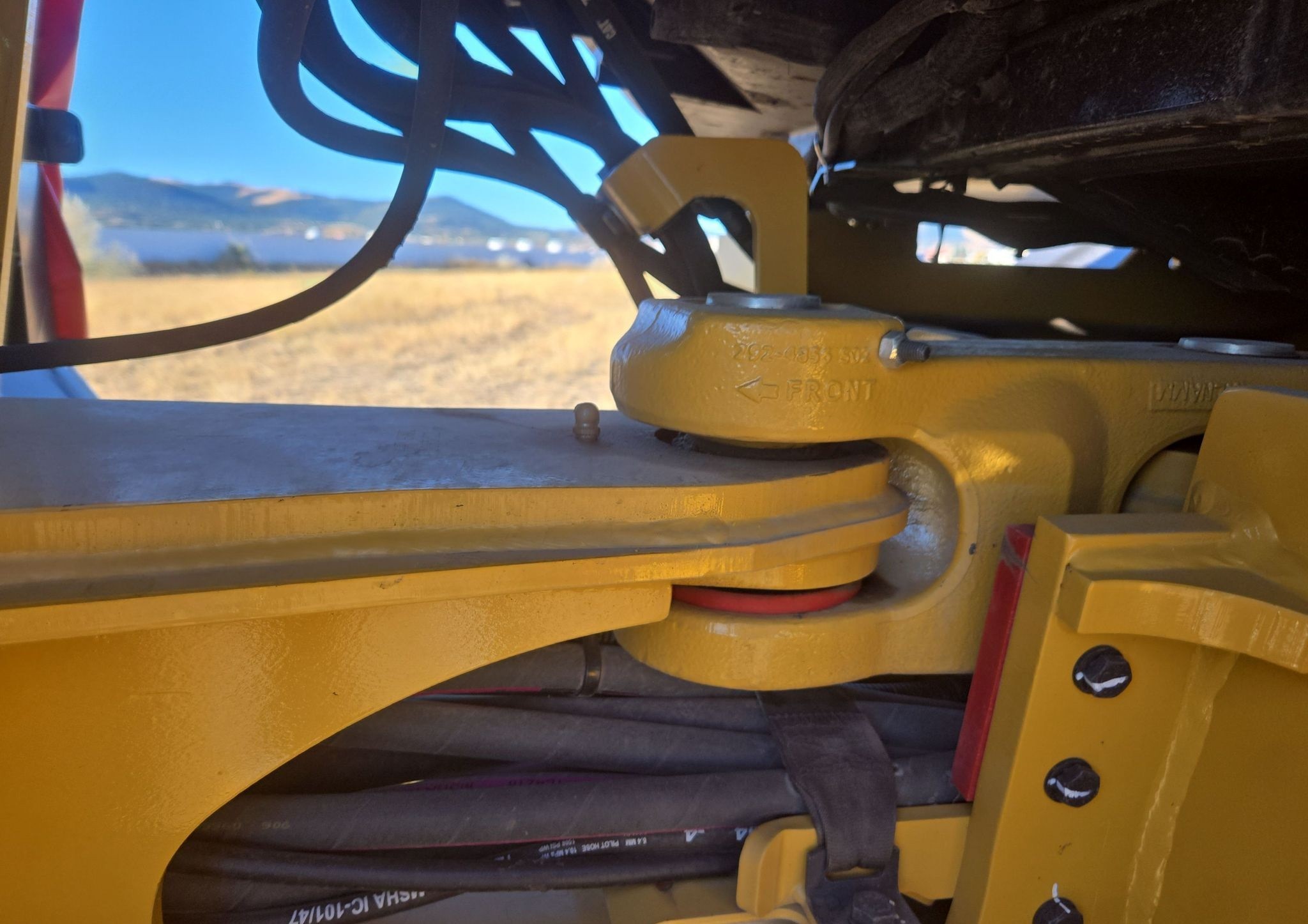 gallery 2022 Caterpillar 908M wheel loader