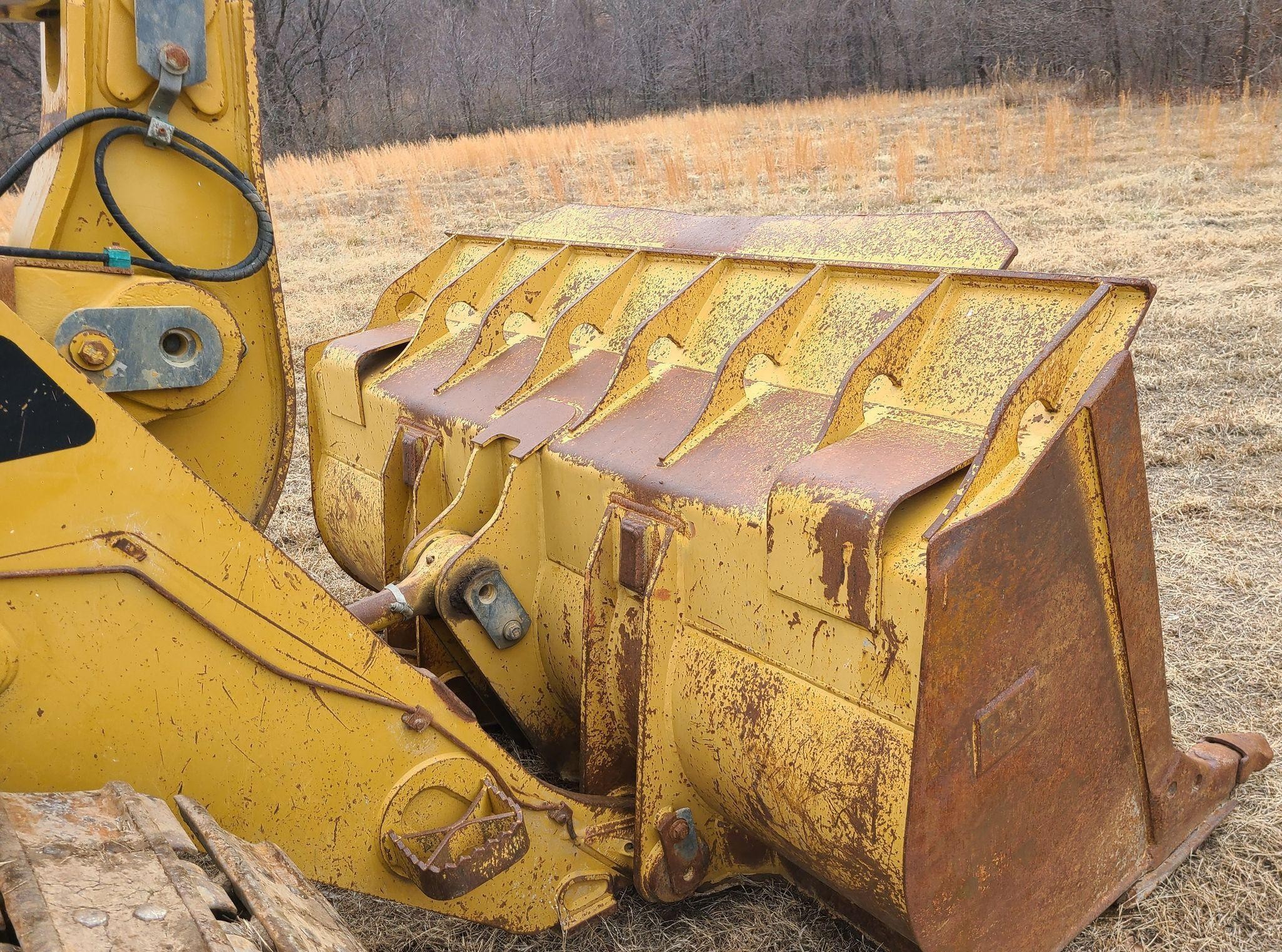 gallery 2010 Caterpillar 963D track loader