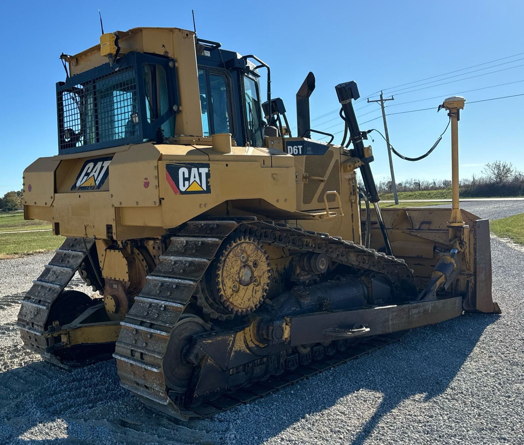 gallery 2011 Caterpillar D6T XL dozer