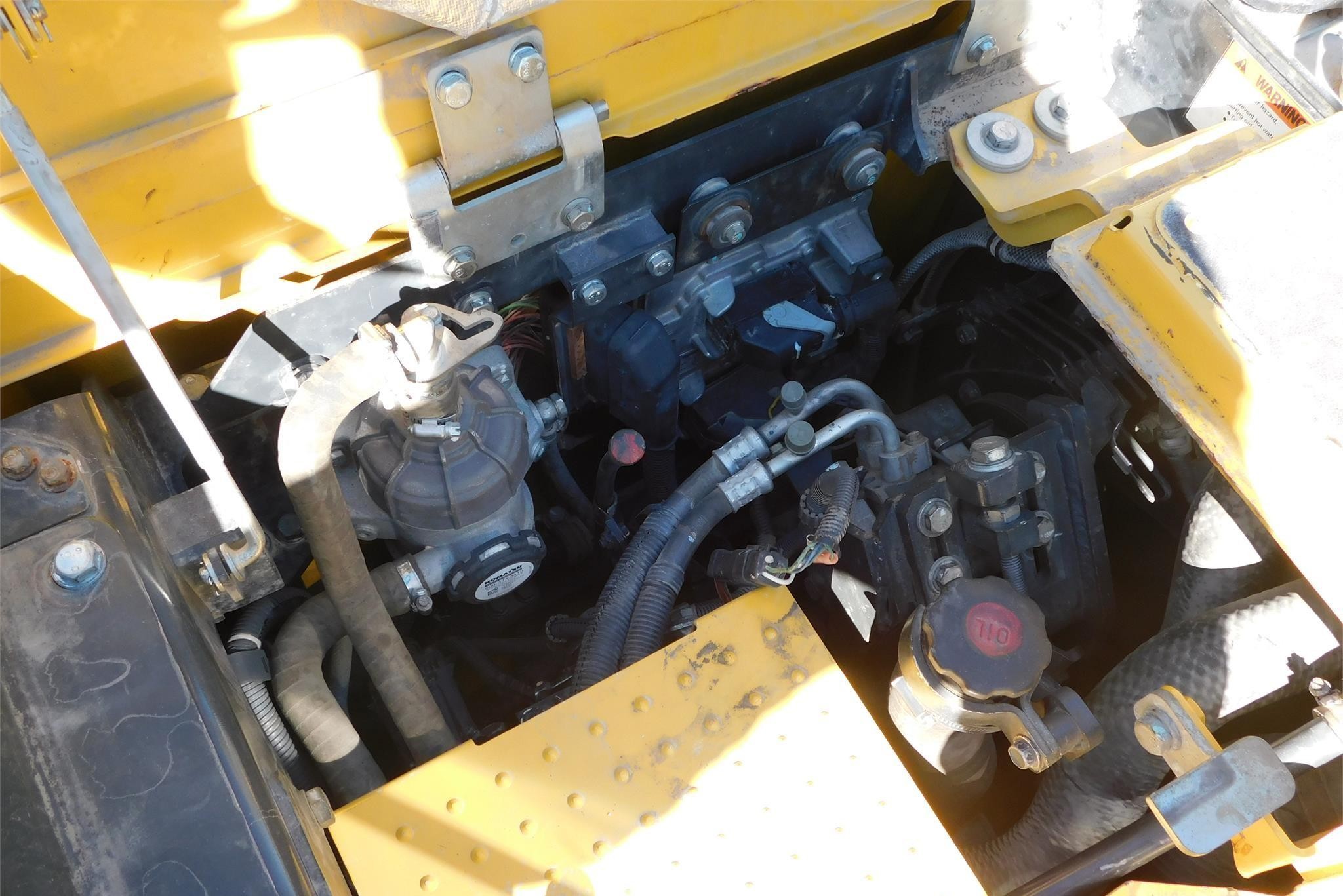 gallery 2016 KOMATSU PC138US LC-11