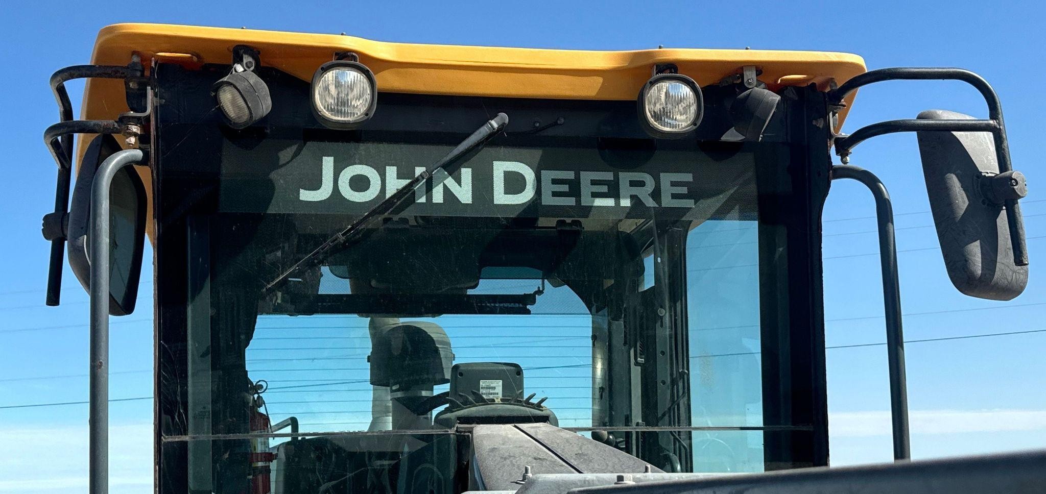 gallery 2013 John Deere 772G motor grader