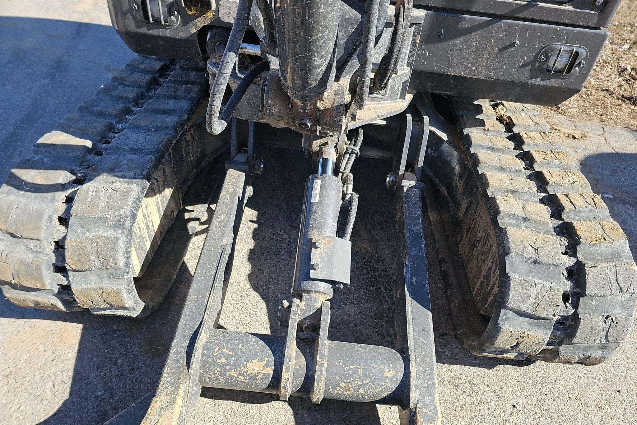 gallery 2021 Case CX57C mini excavator