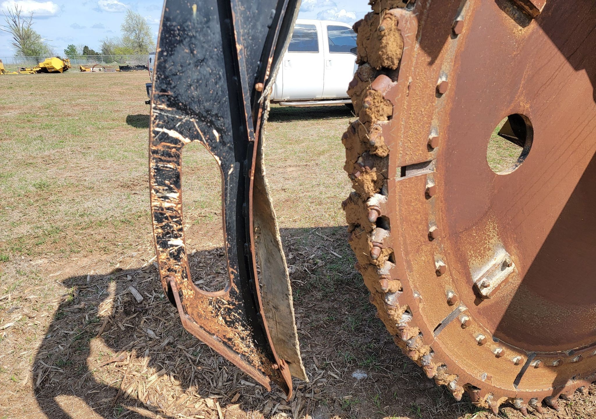 gallery 2013 Vermeer RTX1250 rock saw