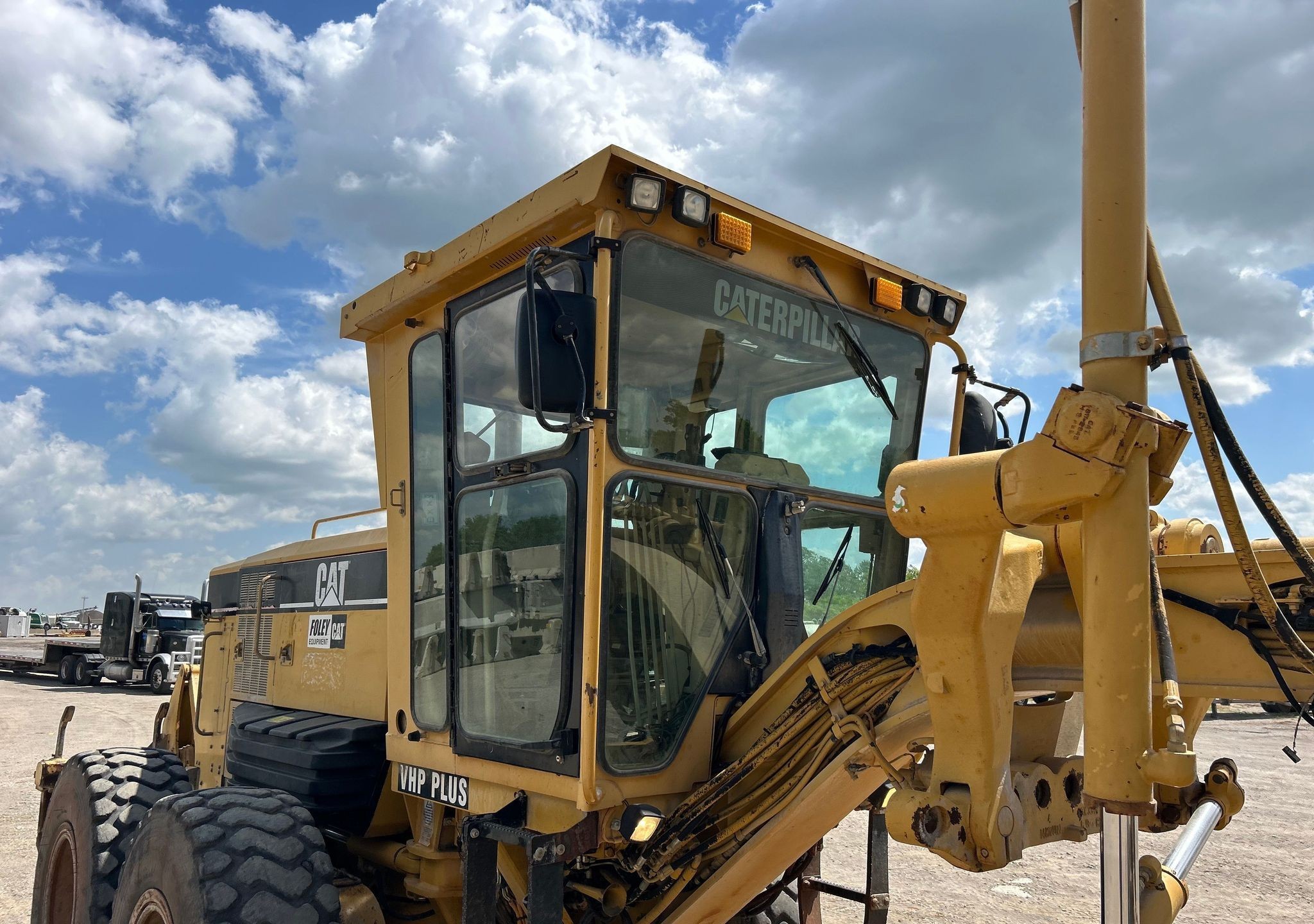 gallery 2006 Caterpillar 160H VHP Plus motor grader