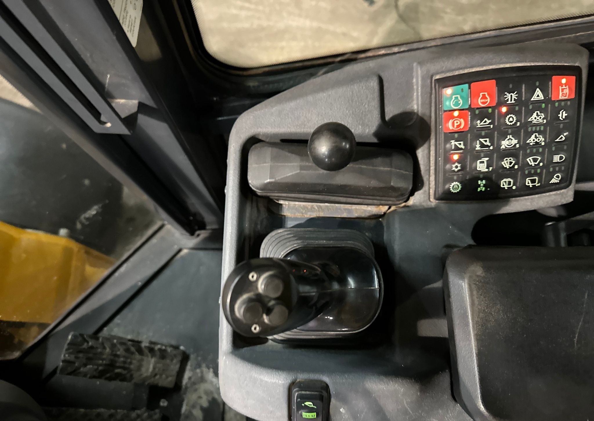 gallery 2013 John Deere 444K wheel loader