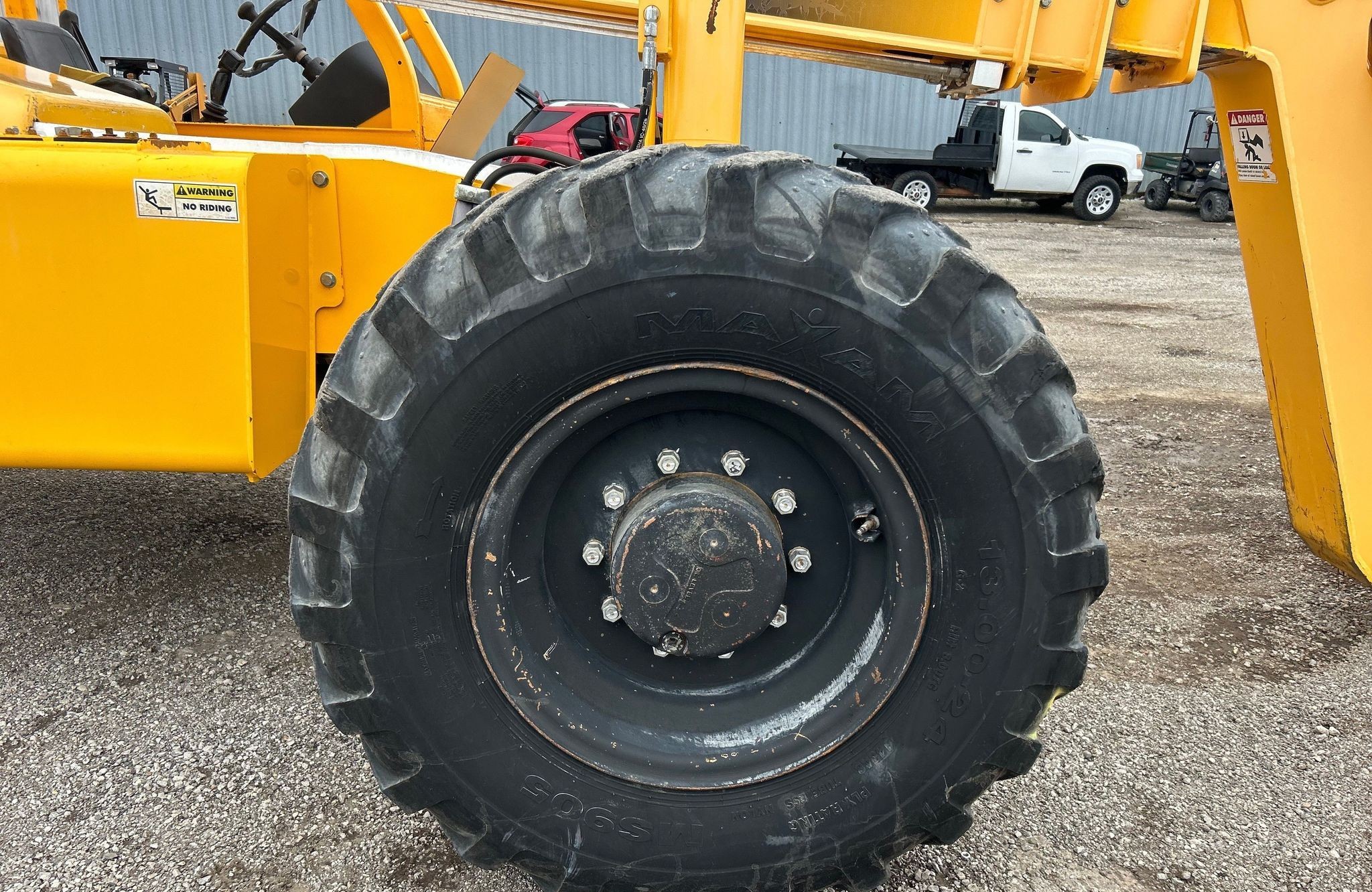 gallery 2010 Pettibone 944 telehandler
